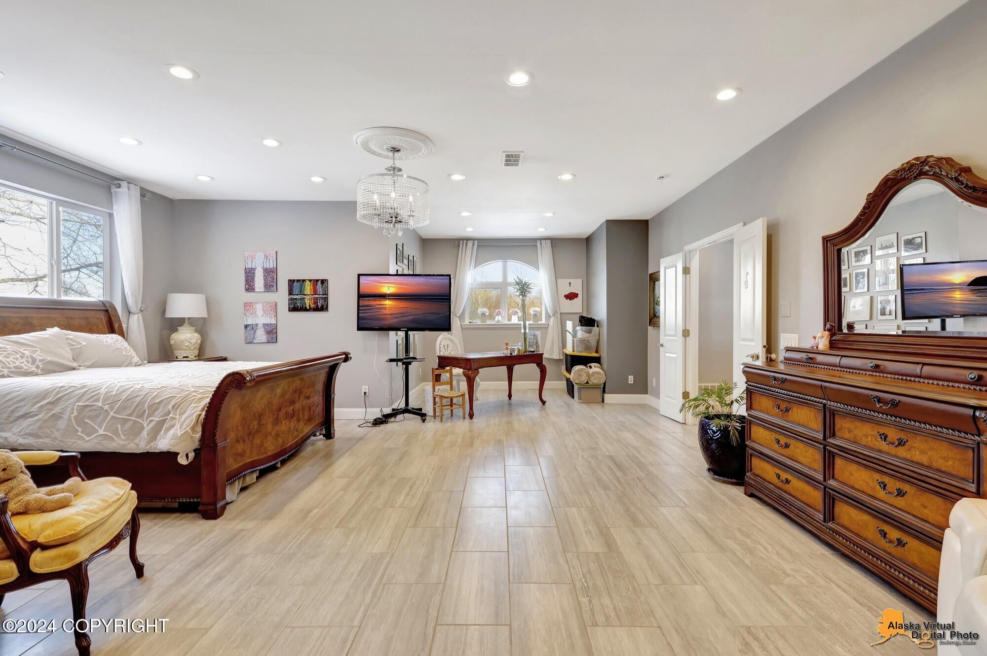 Anchorage, Alaska, 99502, United States, 4 Bedrooms Bedrooms, ,6 BathroomsBathrooms,Residential,Active,1849193