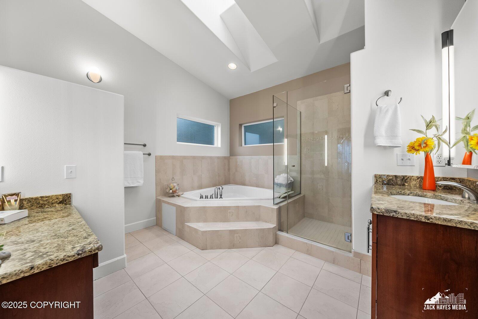 Anchorage, Alaska, 99507, United States, 4 Bedrooms Bedrooms, ,4 BathroomsBathrooms,Residential,Active,1965789