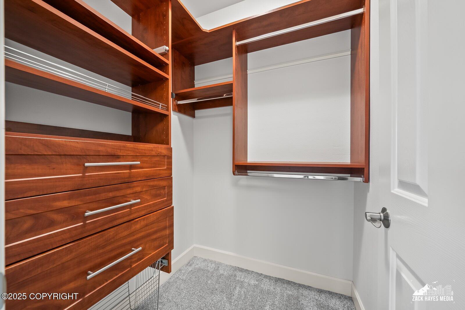 Anchorage, Alaska, 99507, United States, 4 Bedrooms Bedrooms, ,4 BathroomsBathrooms,Residential,Active,1965789