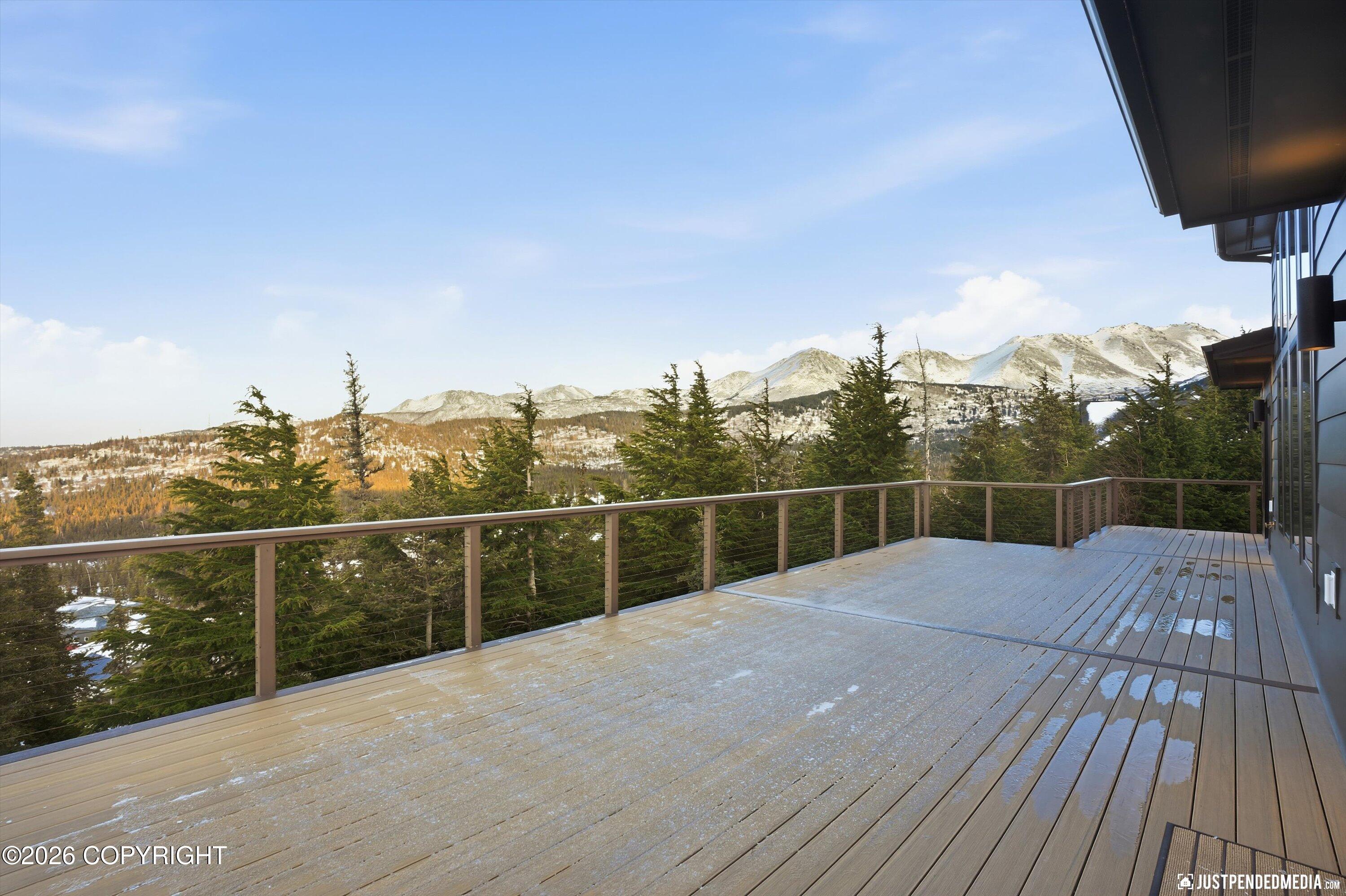 Anchorage, Alaska, 99516, United States, 4 Bedrooms Bedrooms, ,6 BathroomsBathrooms,Residential,Active,2011878