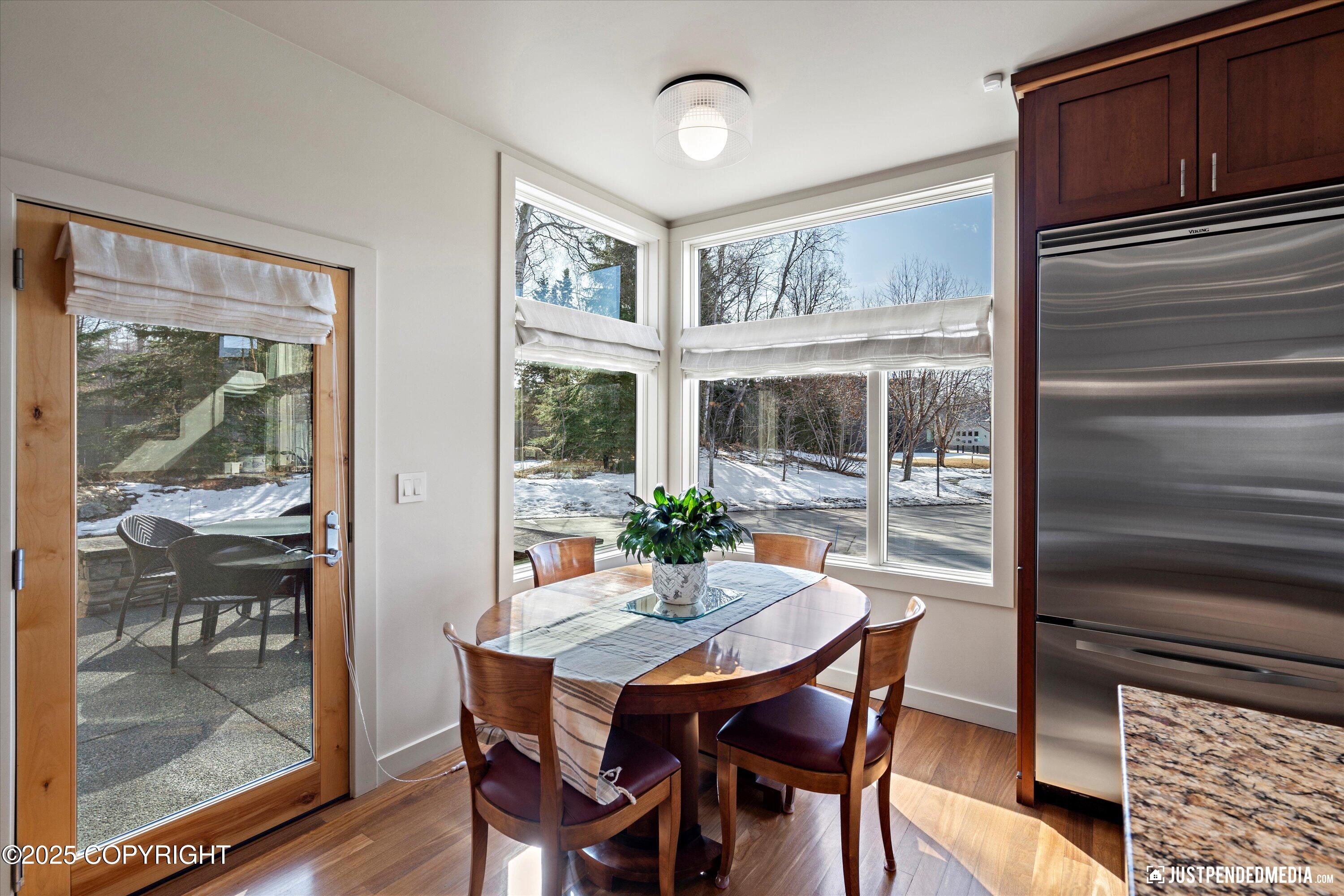 Anchorage, Alaska, 99517, United States, 3 Bedrooms Bedrooms, ,5 BathroomsBathrooms,Residential,Active,1849181