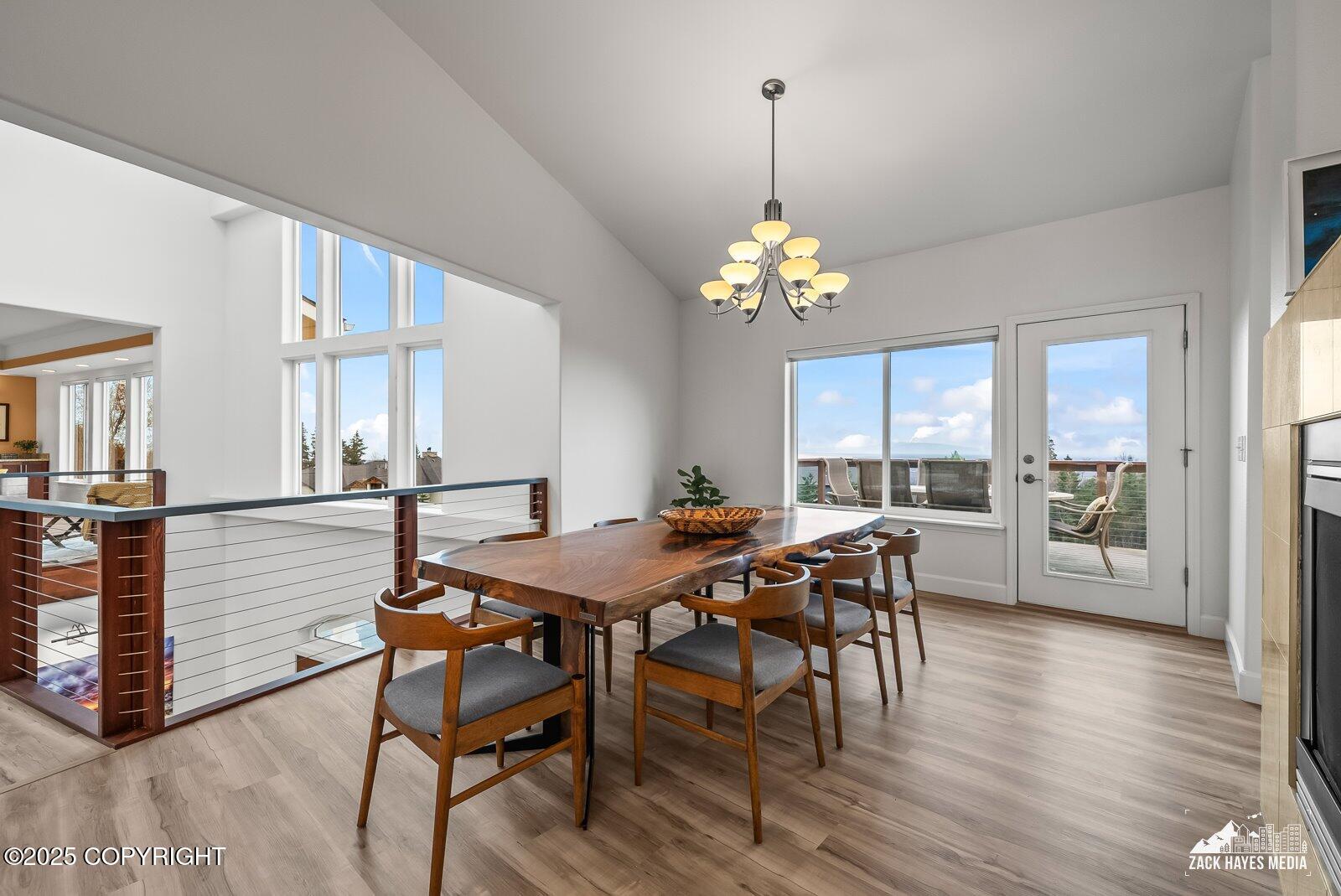 Anchorage, Alaska, 99507, United States, 4 Bedrooms Bedrooms, ,4 BathroomsBathrooms,Residential,Active,1965789