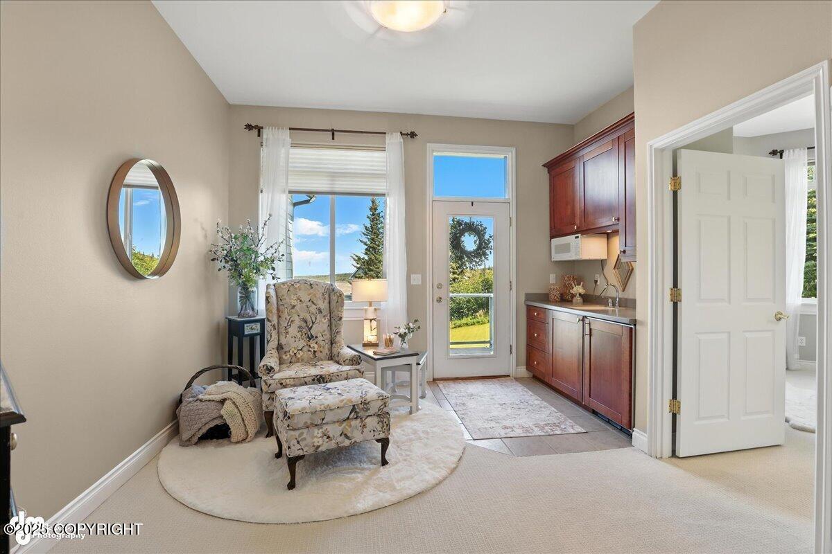 Anchorage, Alaska, 99516, United States, 6 Bedrooms Bedrooms, ,5 BathroomsBathrooms,Residential,Active,1914593