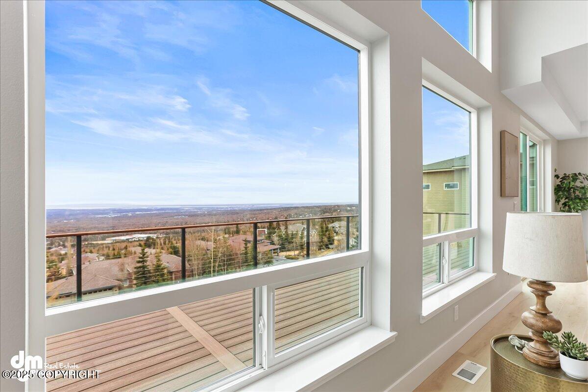 Anchorage, Alaska, 99516, United States, 5 Bedrooms Bedrooms, ,4 BathroomsBathrooms,Residential,Active,1922284