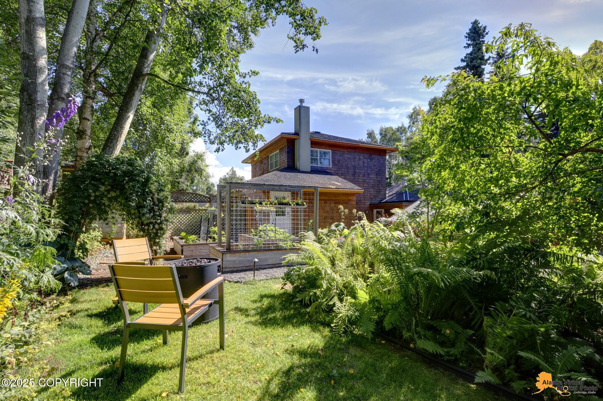 Anchorage, Alaska, 99501, United States, 4 Bedrooms Bedrooms, ,5 BathroomsBathrooms,Residential,Active,1920233