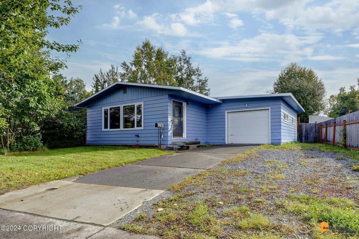 1335 COLUMBINE ST, ANCHORAGE, AK 99508, photo 1 of 33