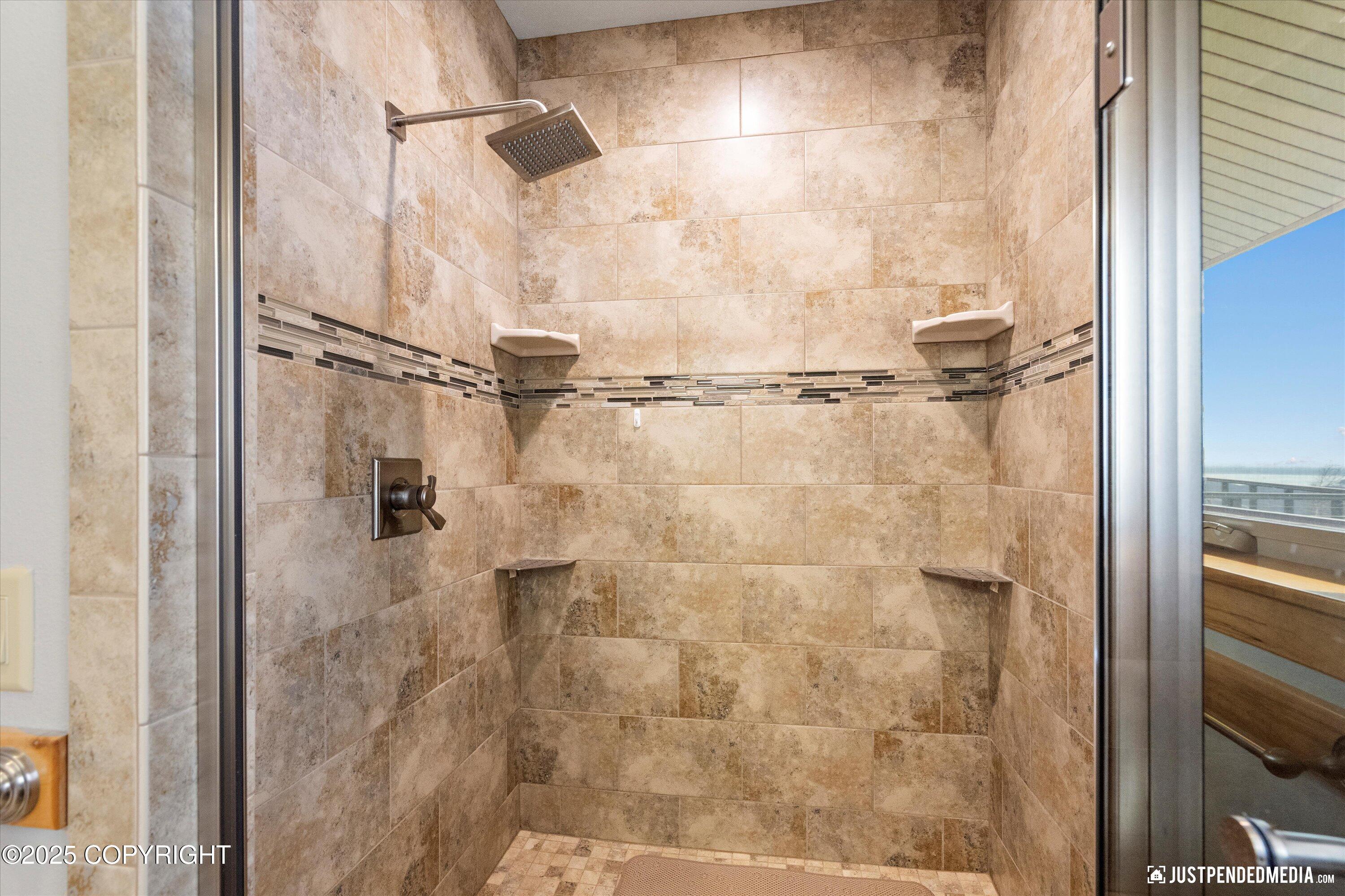 Eagle River, Alaska, 99577, United States, 4 Bedrooms Bedrooms, ,5 BathroomsBathrooms,Residential,Active,1849197