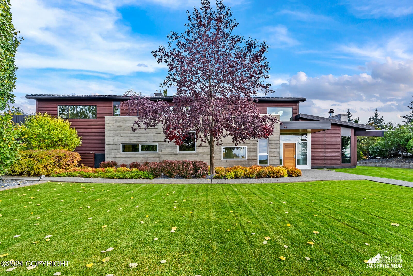 Anchorage, Alaska, 99516, United States, 4 Bedrooms Bedrooms, ,7 BathroomsBathrooms,Residential,Active,1849221
