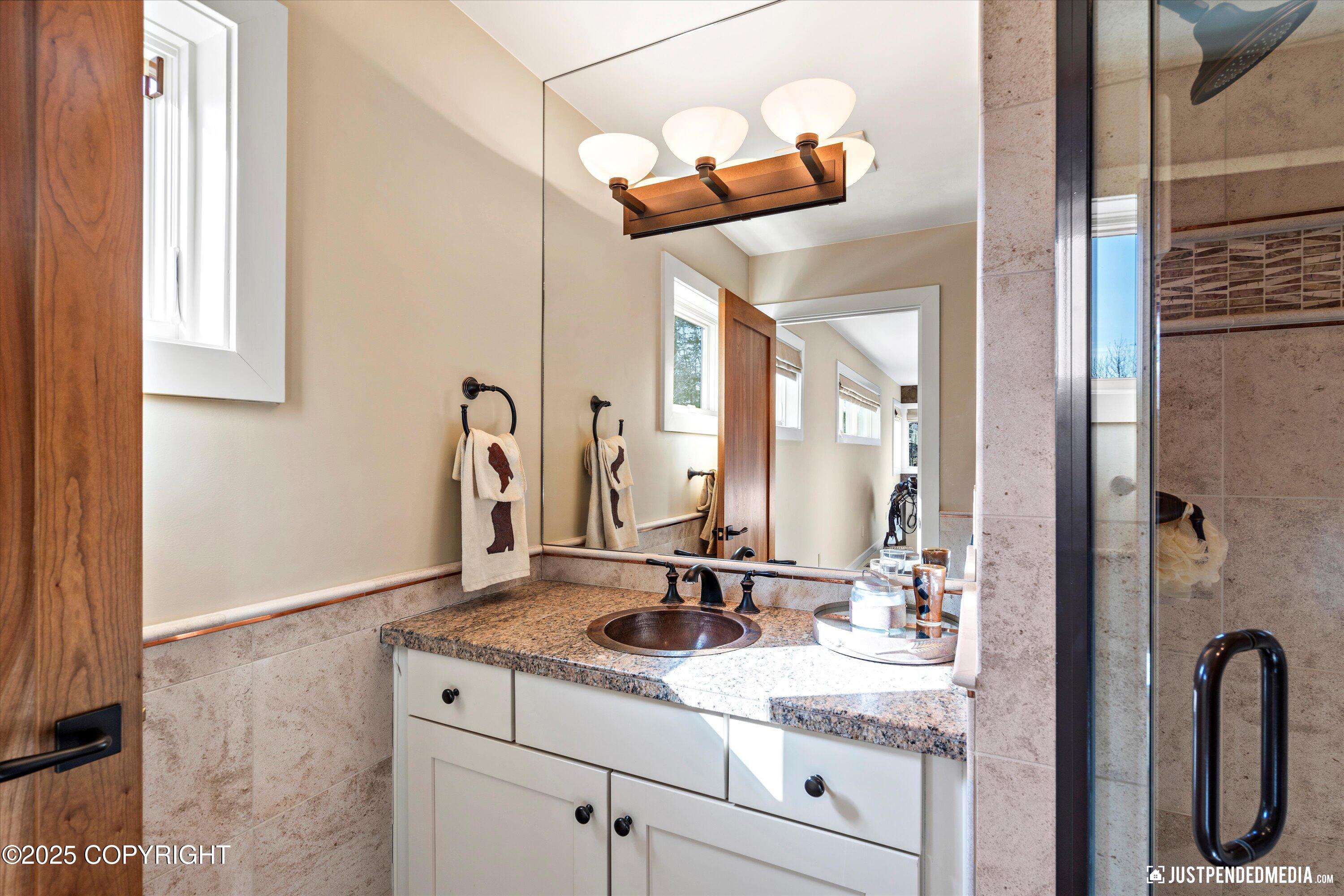 Anchorage, Alaska, 99517, United States, 3 Bedrooms Bedrooms, ,5 BathroomsBathrooms,Residential,Active,1849181