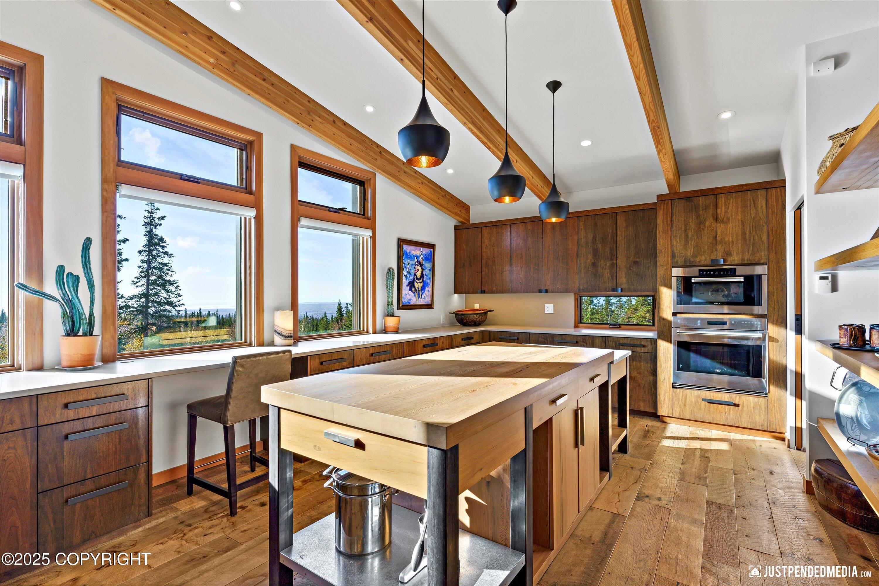 Anchorage, Alaska, 99507, United States, 3 Bedrooms Bedrooms, ,3 BathroomsBathrooms,Residential,Active,1964460