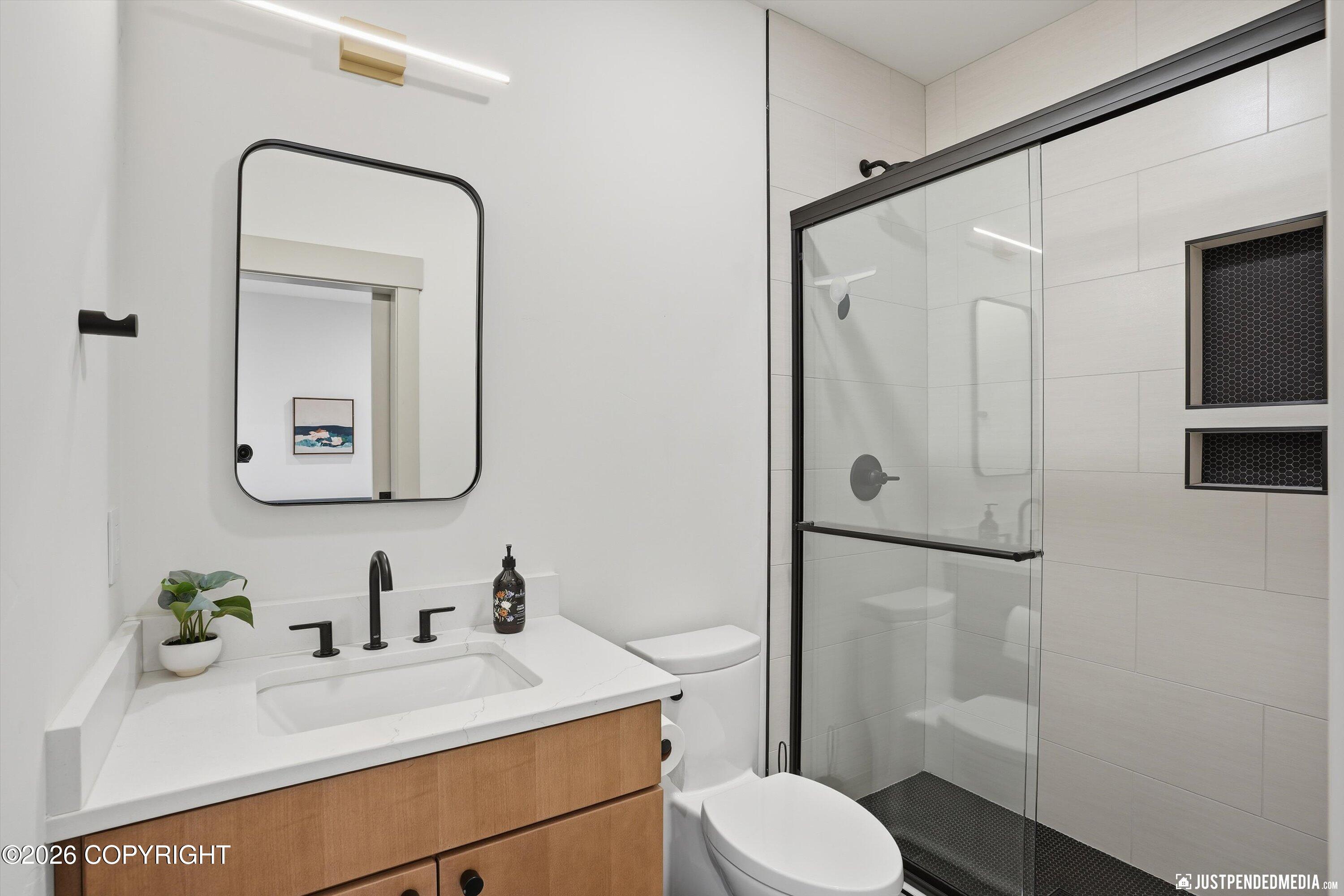 Anchorage, Alaska, 99516, United States, 4 Bedrooms Bedrooms, ,6 BathroomsBathrooms,Residential,Active,2011878