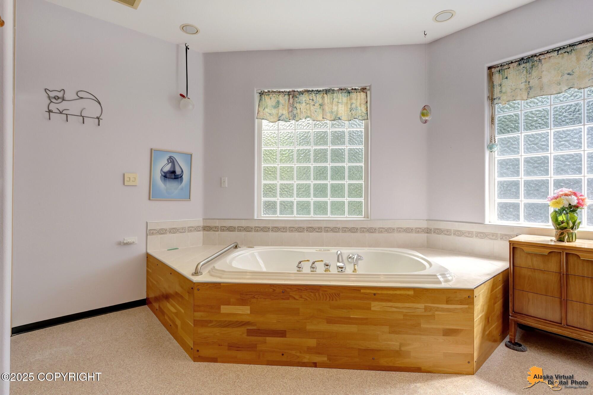 Anchorage, Alaska, 99516, United States, 4 Bedrooms Bedrooms, ,5 BathroomsBathrooms,Residential,Active,1914594