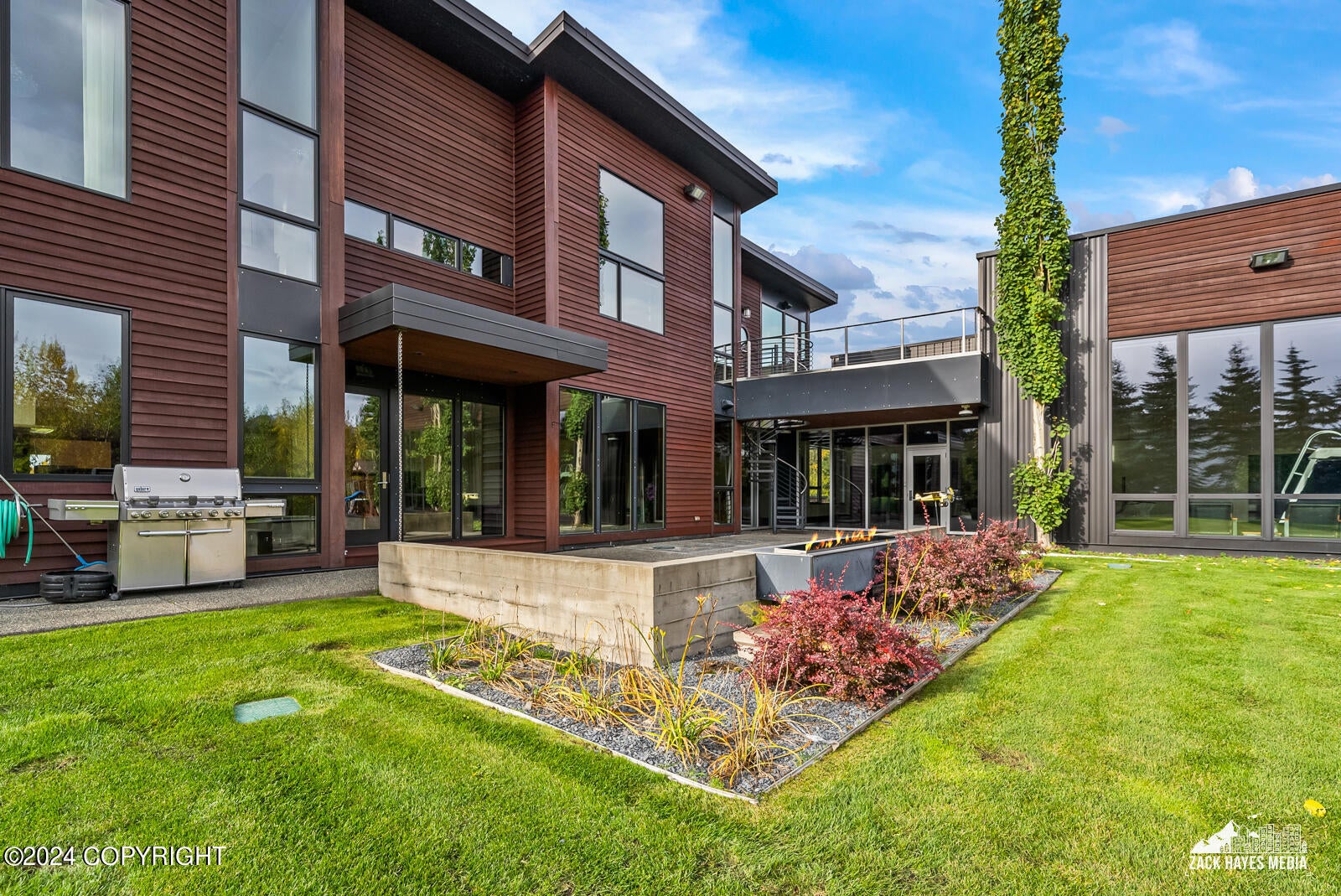 Anchorage, Alaska, 99516, United States, 4 Bedrooms Bedrooms, ,7 BathroomsBathrooms,Residential,Active,1849221