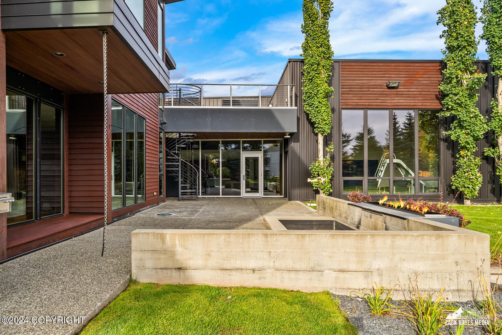 Anchorage, Alaska, 99516, United States, 4 Bedrooms Bedrooms, ,7 BathroomsBathrooms,Residential,Active,1849221