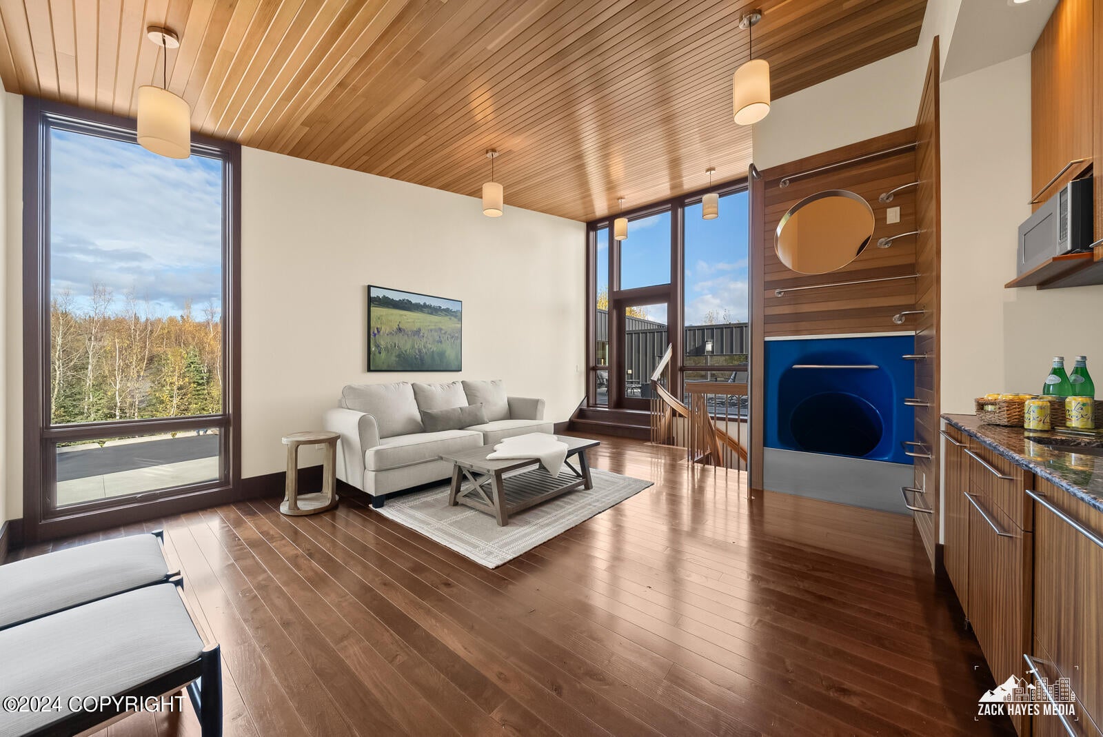 Anchorage, Alaska, 99516, United States, 4 Bedrooms Bedrooms, ,7 BathroomsBathrooms,Residential,Active,1849221