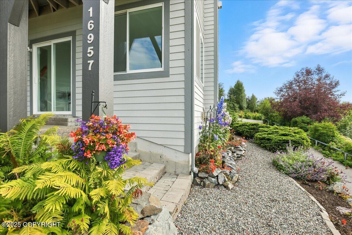 Anchorage, Alaska, 99516, United States, 6 Bedrooms Bedrooms, ,5 BathroomsBathrooms,Residential,Active,1914593