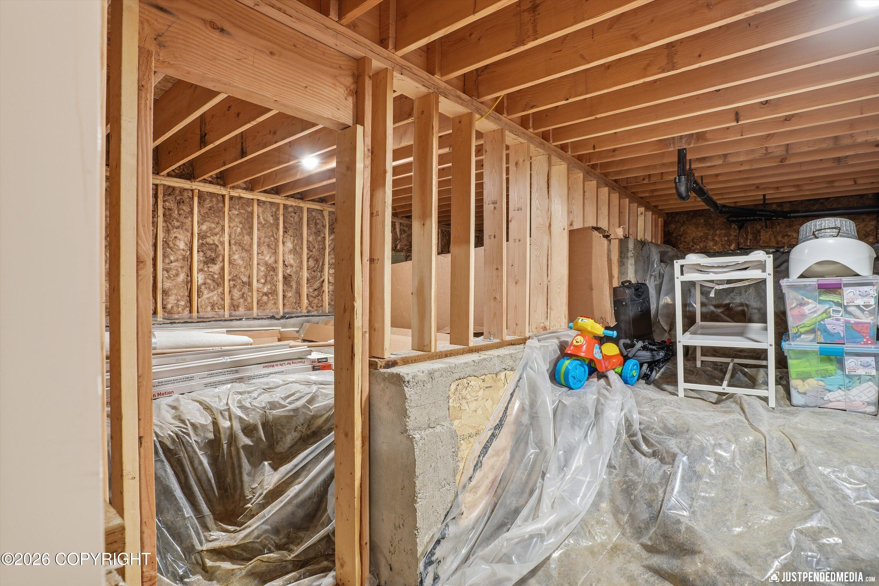 Anchorage, Alaska, 99516, United States, 4 Bedrooms Bedrooms, ,6 BathroomsBathrooms,Residential,Active,2011878