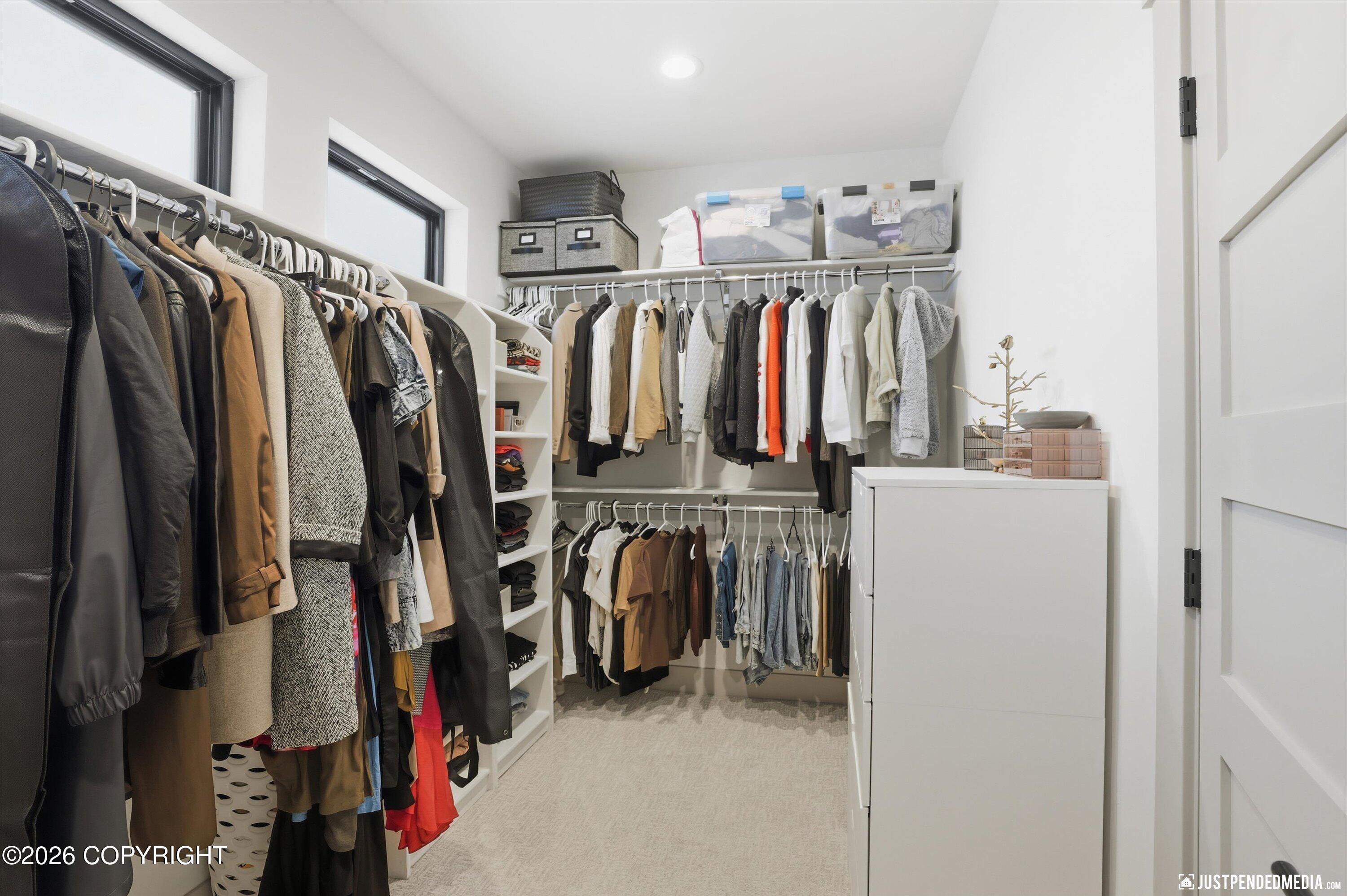 Anchorage, Alaska, 99516, United States, 4 Bedrooms Bedrooms, ,6 BathroomsBathrooms,Residential,Active,2011878