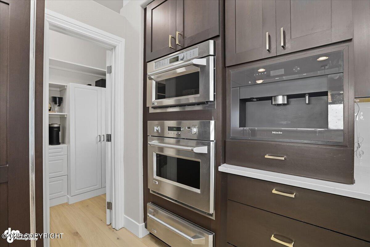 Anchorage, Alaska, 99516, United States, 4 Bedrooms Bedrooms, ,4 BathroomsBathrooms,Residential,Active,1941353