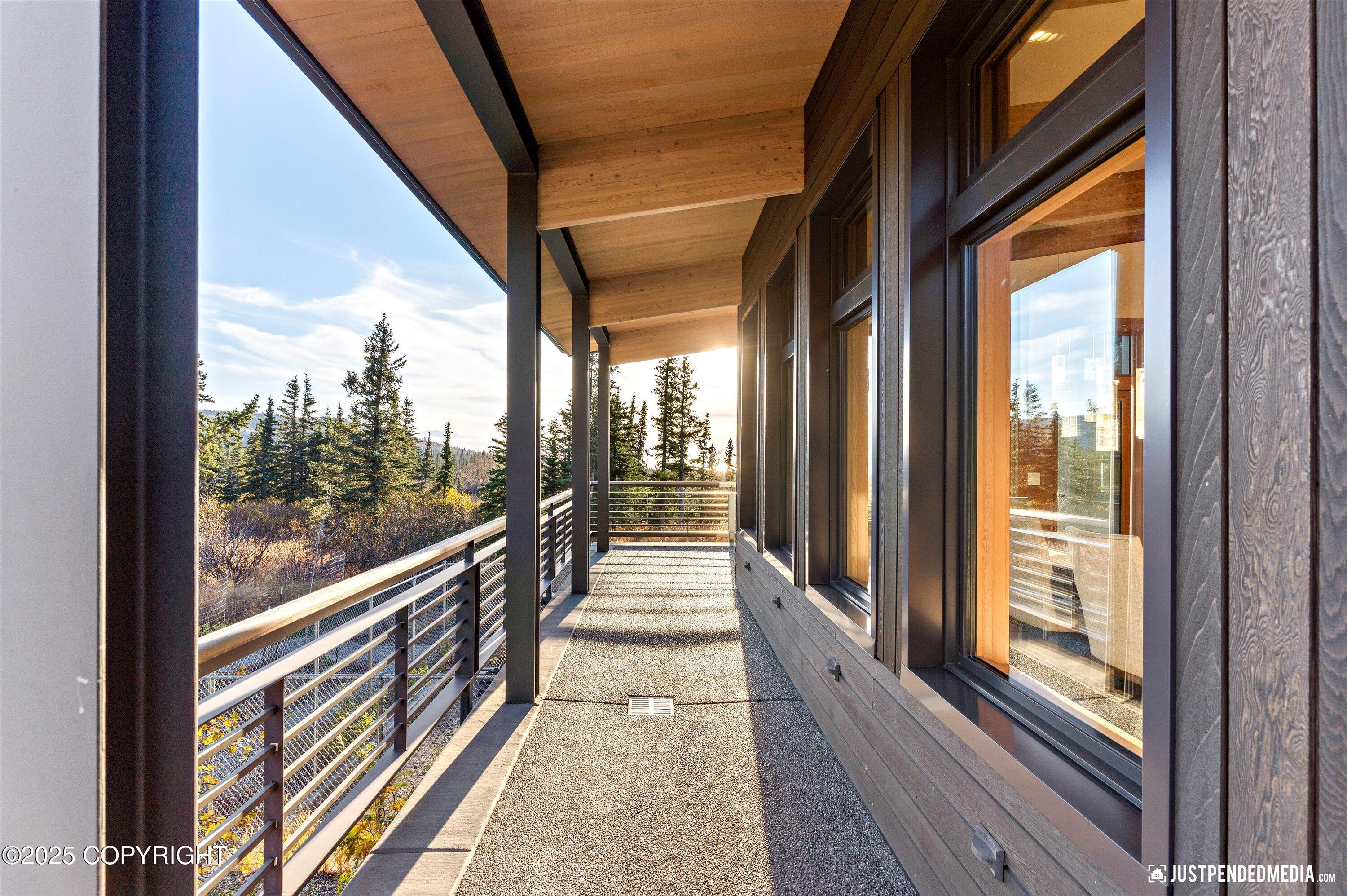 Anchorage, Alaska, 99507, United States, 3 Bedrooms Bedrooms, ,3 BathroomsBathrooms,Residential,Active,1964460