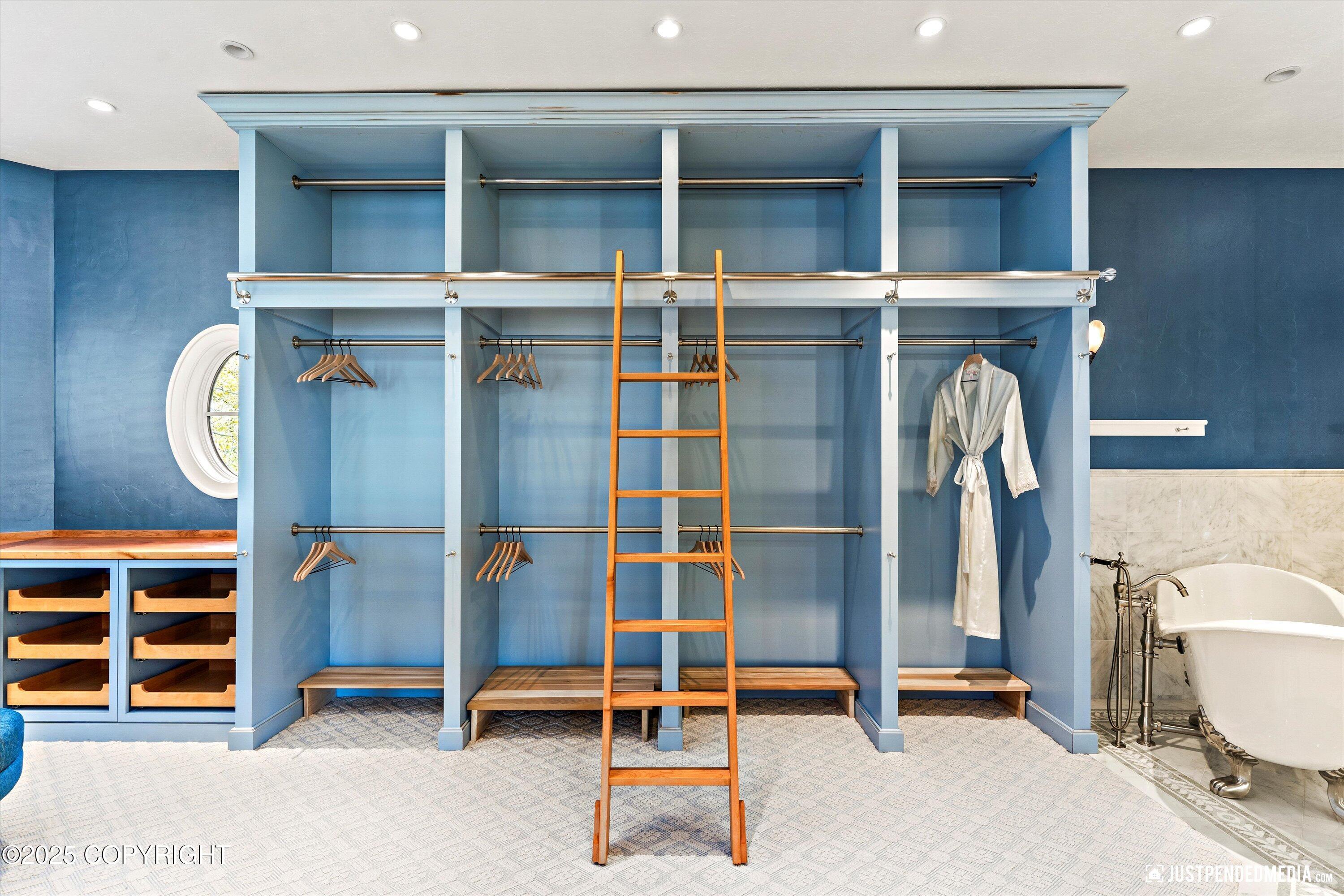 Anchorage, Alaska, 99502, United States, 5 Bedrooms Bedrooms, ,8 BathroomsBathrooms,Residential,Active,1964267