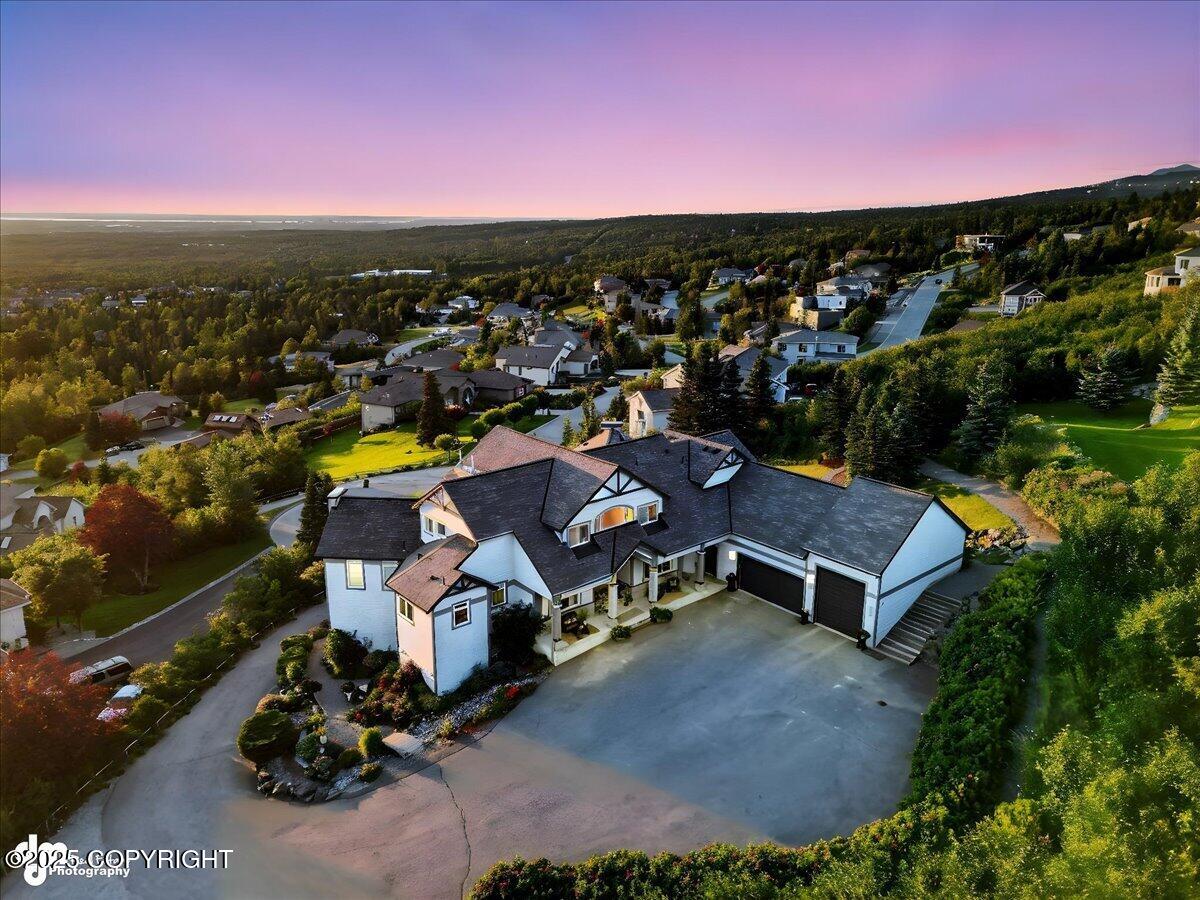 Anchorage, Alaska, 99516, United States, 6 Bedrooms Bedrooms, ,5 BathroomsBathrooms,Residential,Active,1914593