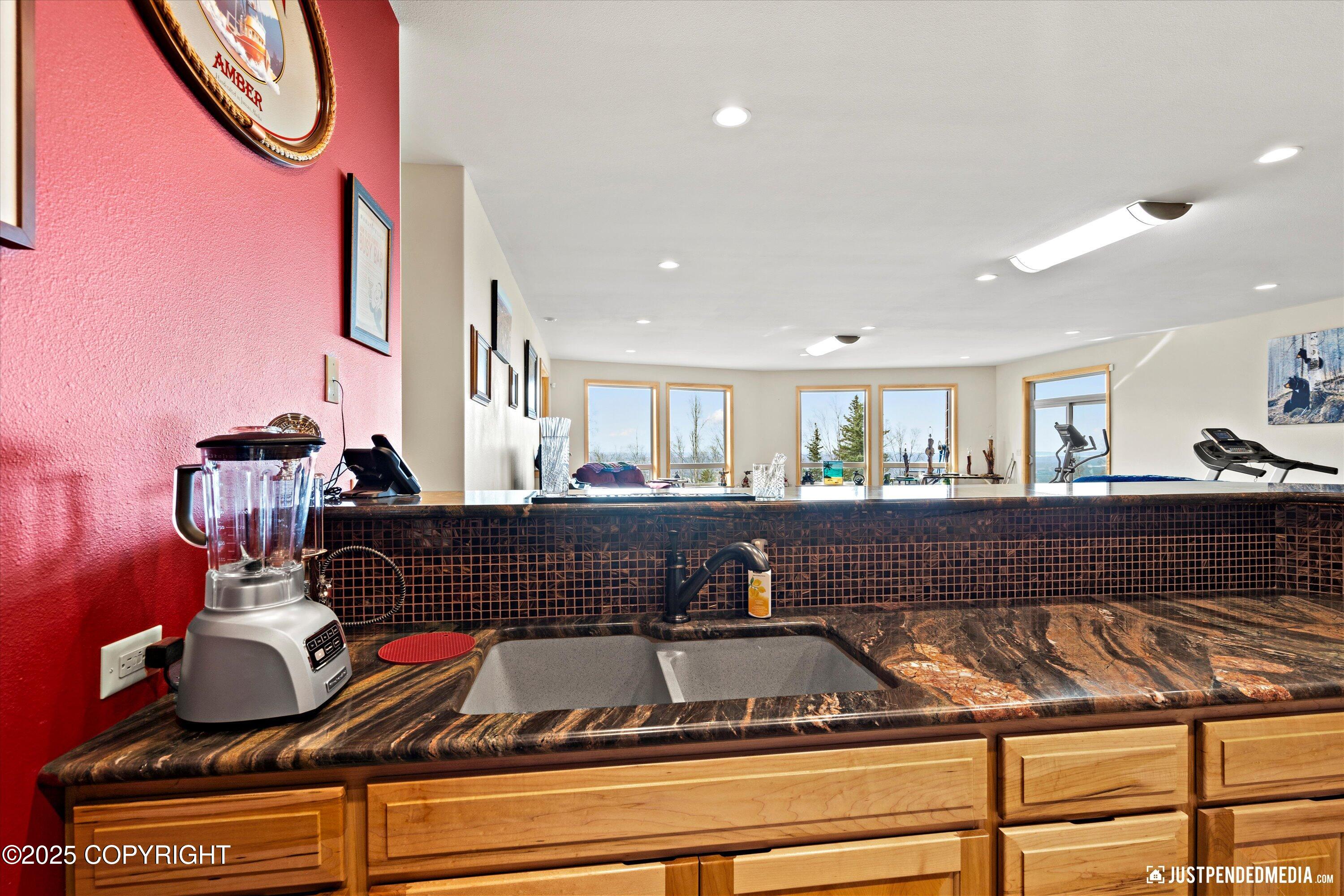Eagle River, Alaska, 99577, United States, 4 Bedrooms Bedrooms, ,5 BathroomsBathrooms,Residential,Active,1849197