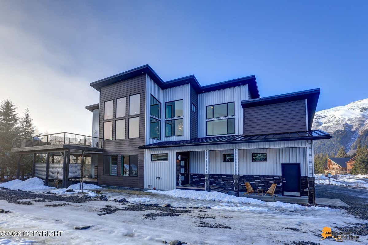 242 Tanner Cir  