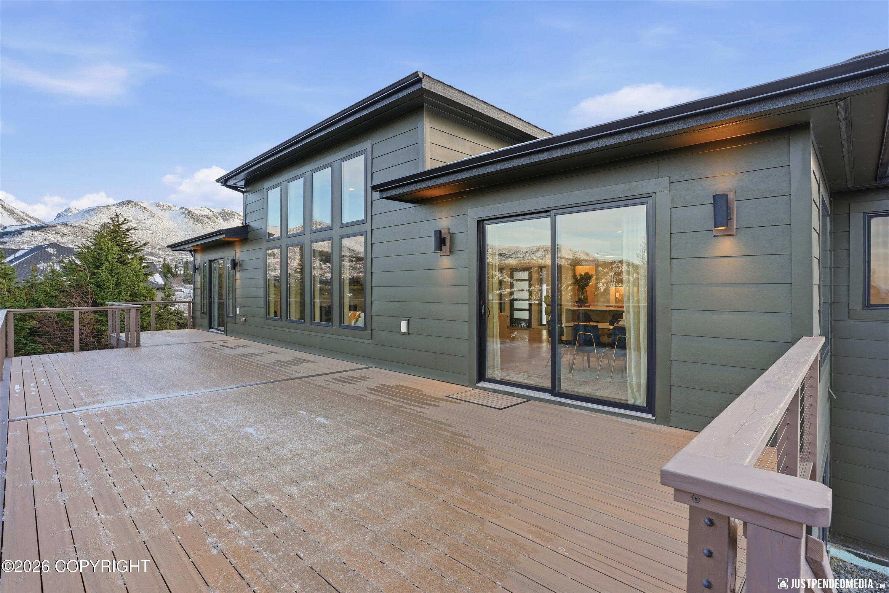 Anchorage, Alaska, 99516, United States, 4 Bedrooms Bedrooms, ,6 BathroomsBathrooms,Residential,Active,2011878