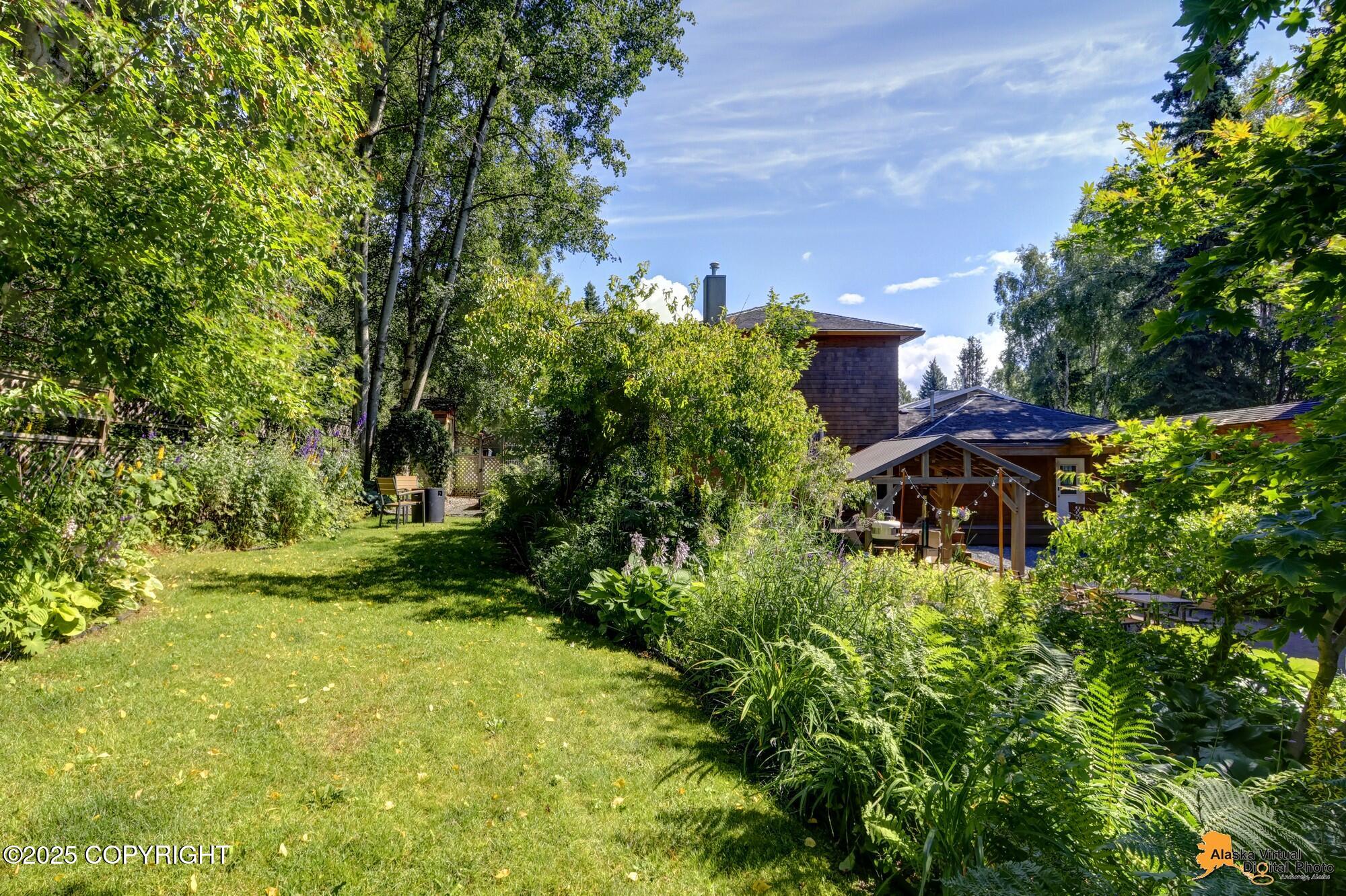 Anchorage, Alaska, 99501, United States, 4 Bedrooms Bedrooms, ,5 BathroomsBathrooms,Residential,Active,1920233
