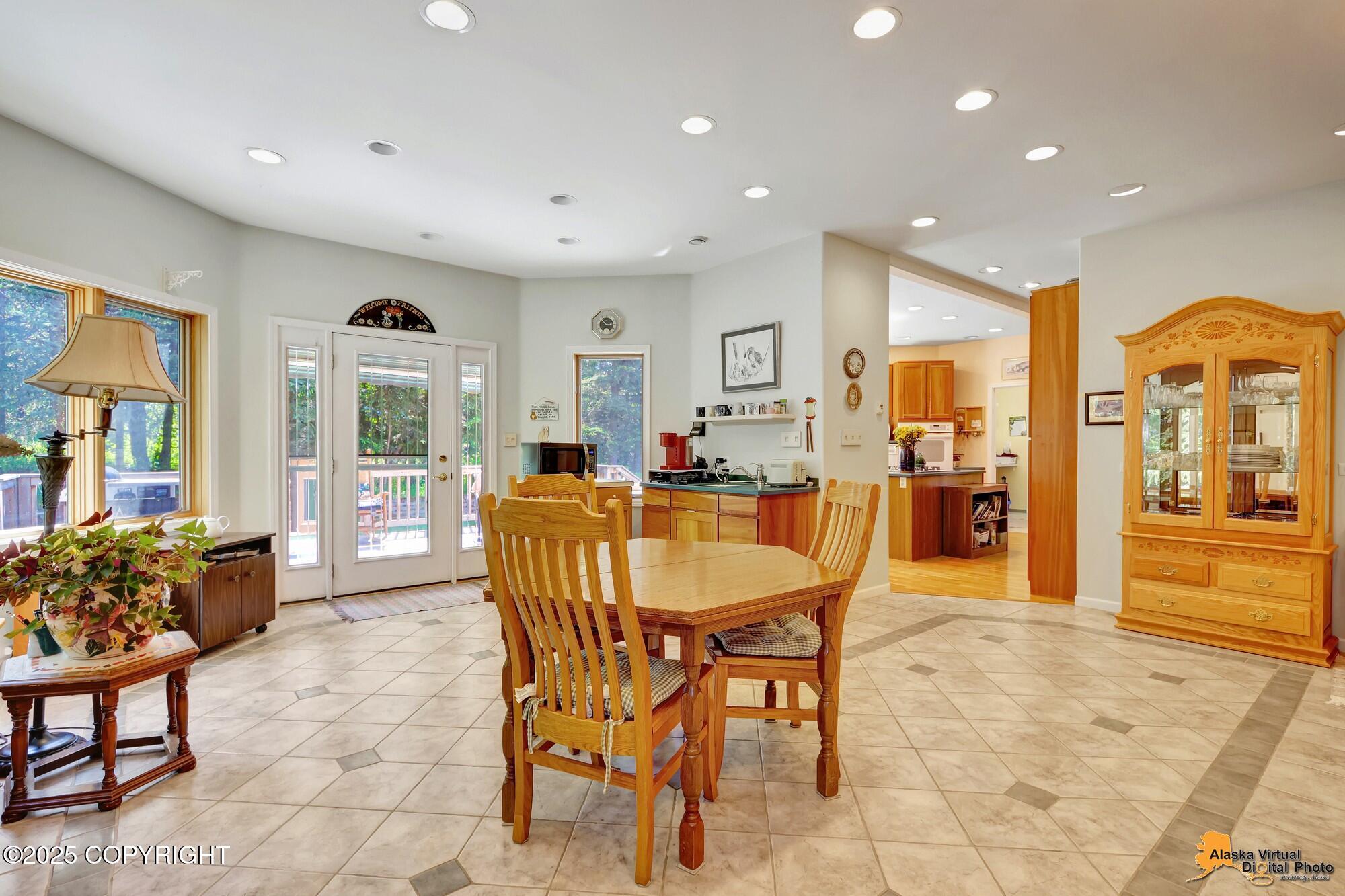 Anchorage, Alaska, 99516, United States, 4 Bedrooms Bedrooms, ,5 BathroomsBathrooms,Residential,Active,1914594