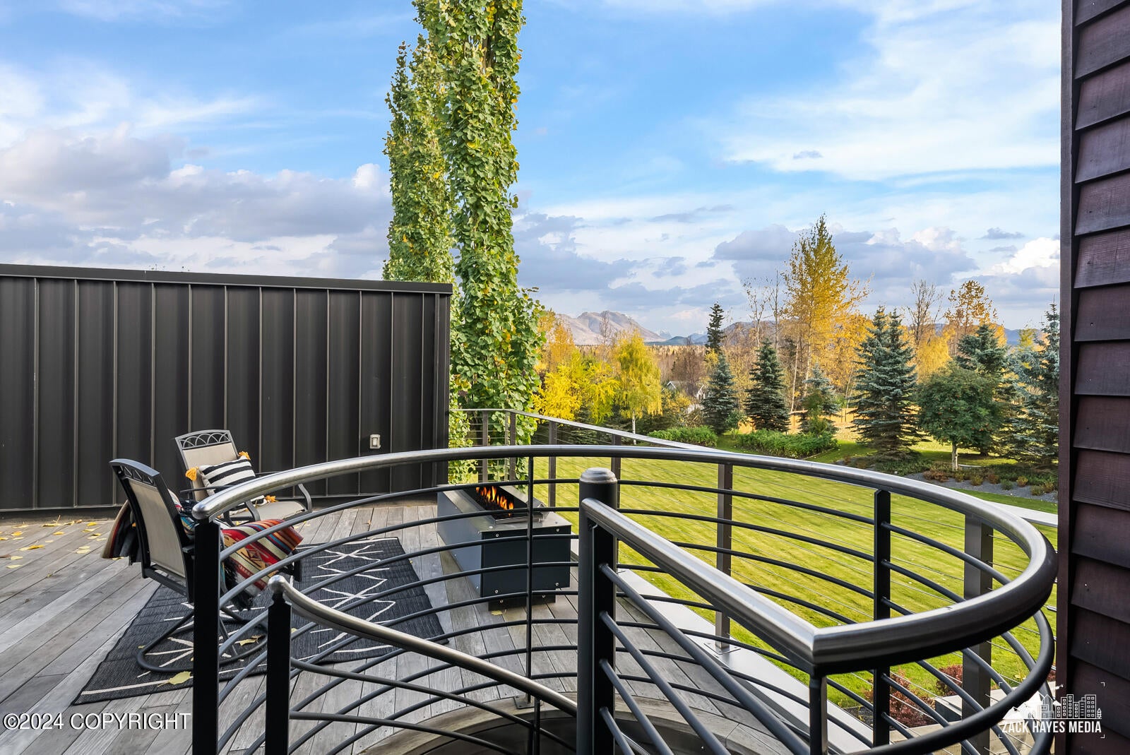 Anchorage, Alaska, 99516, United States, 4 Bedrooms Bedrooms, ,7 BathroomsBathrooms,Residential,Active,1849221