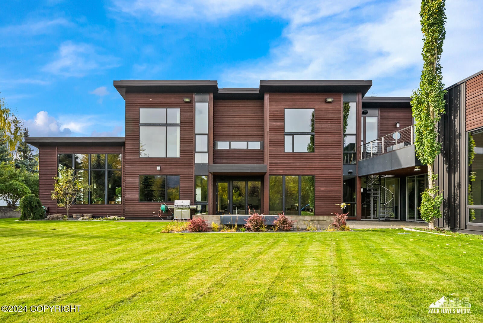 Anchorage, Alaska, 99516, United States, 4 Bedrooms Bedrooms, ,7 BathroomsBathrooms,Residential,Active,1849221