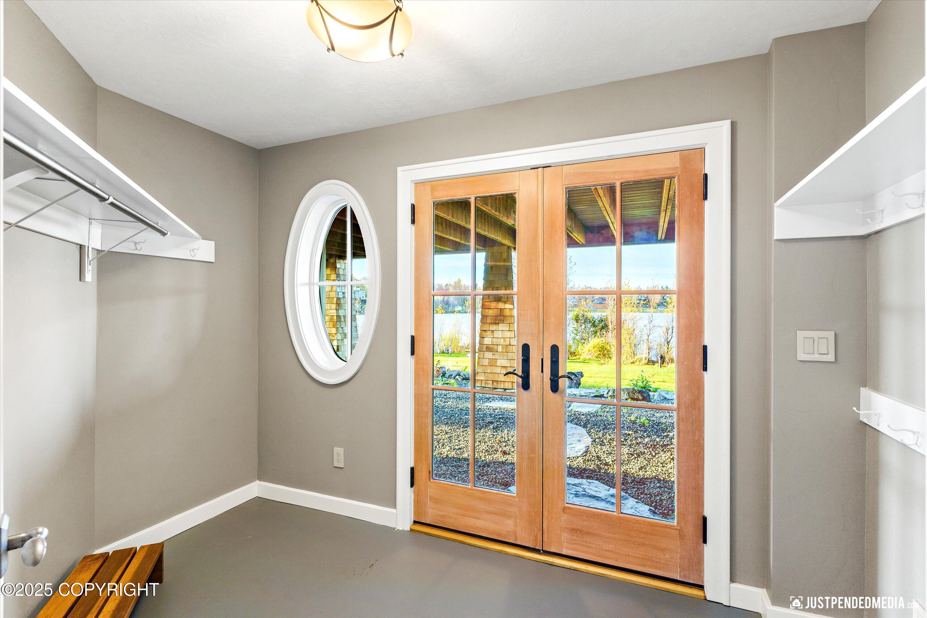 Anchorage, Alaska, 99502, United States, 5 Bedrooms Bedrooms, ,8 BathroomsBathrooms,Residential,Active,1964267