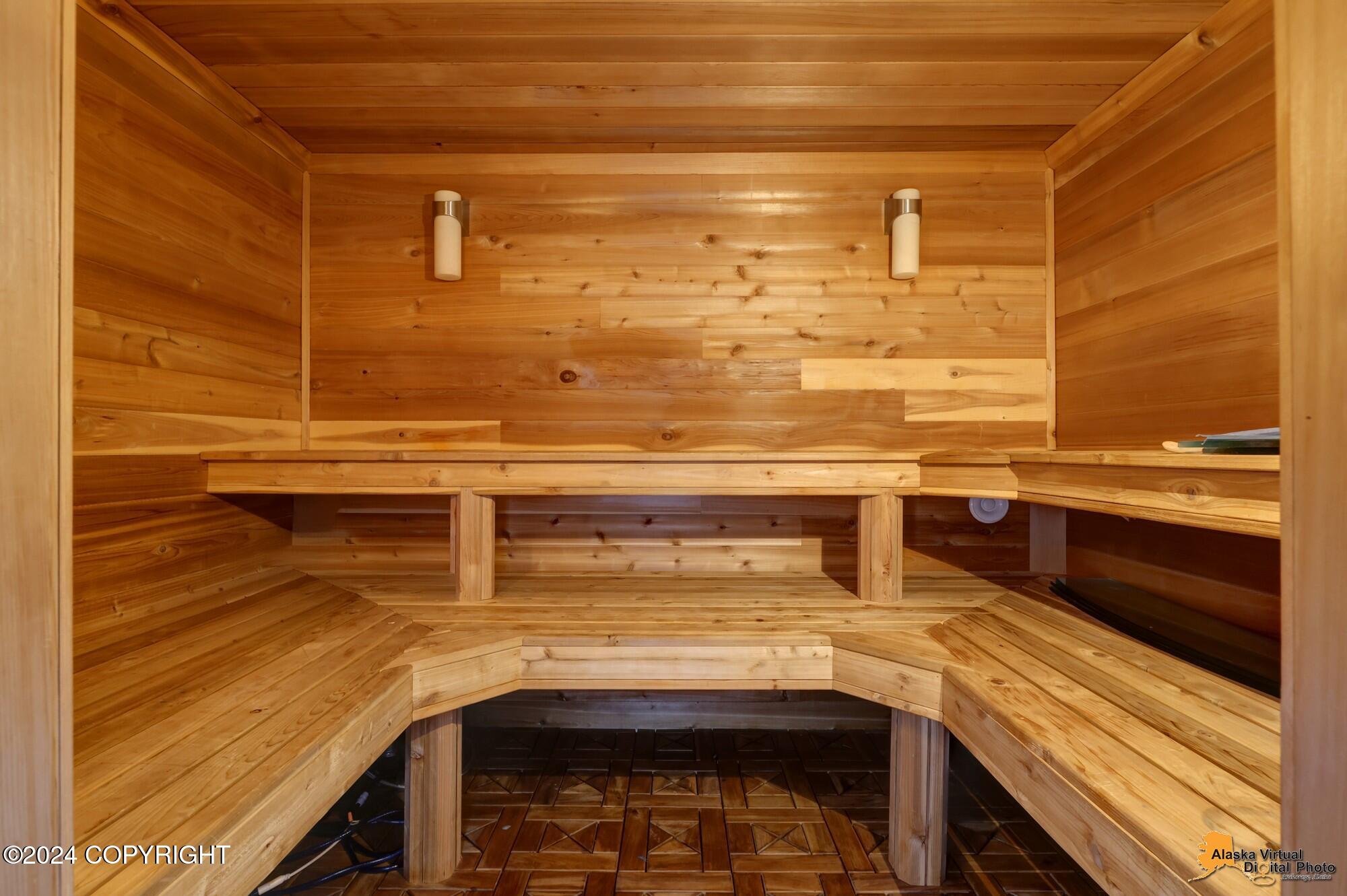 Anchorage, Alaska, 99502, United States, 4 Bedrooms Bedrooms, ,6 BathroomsBathrooms,Residential,Active,1849193