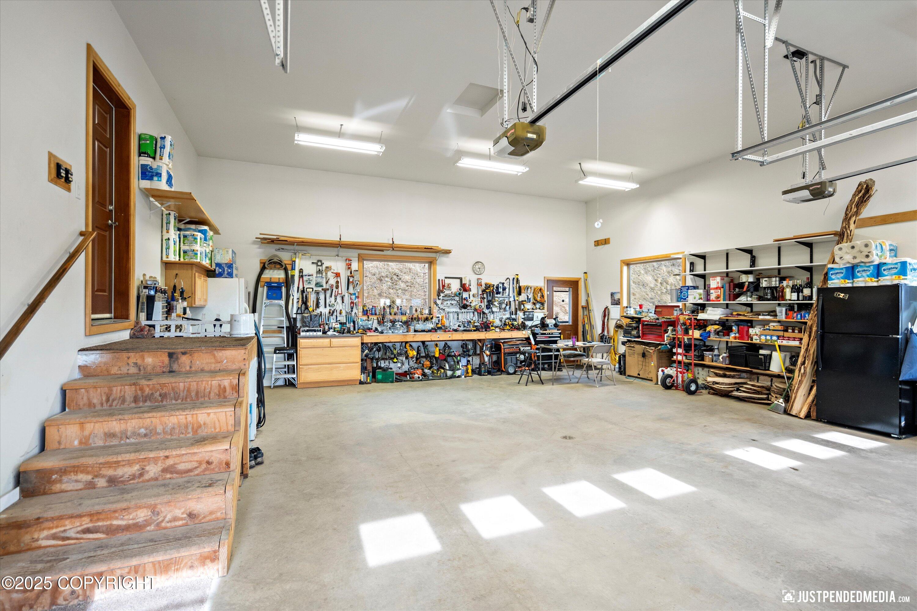 Eagle River, Alaska, 99577, United States, 4 Bedrooms Bedrooms, ,5 BathroomsBathrooms,Residential,Active,1849197