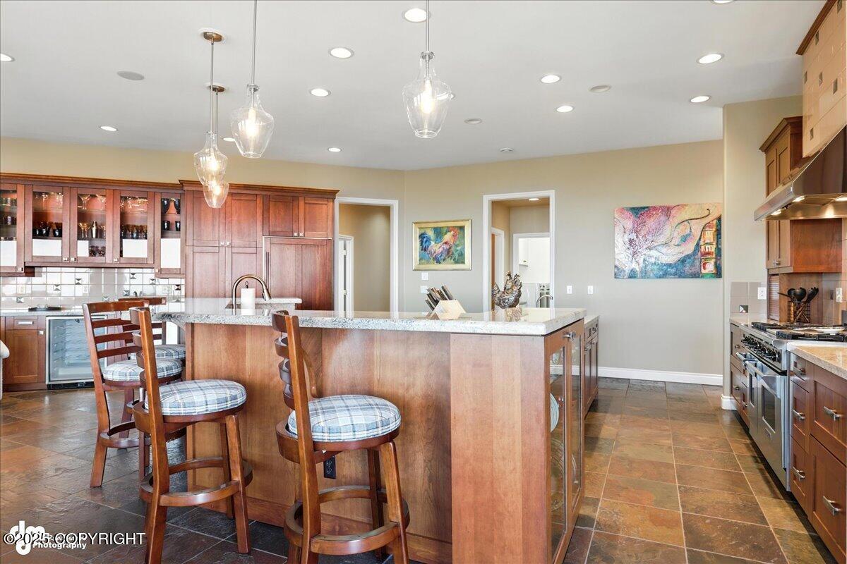 Anchorage, Alaska, 99516, United States, 6 Bedrooms Bedrooms, ,5 BathroomsBathrooms,Residential,Active,1914593