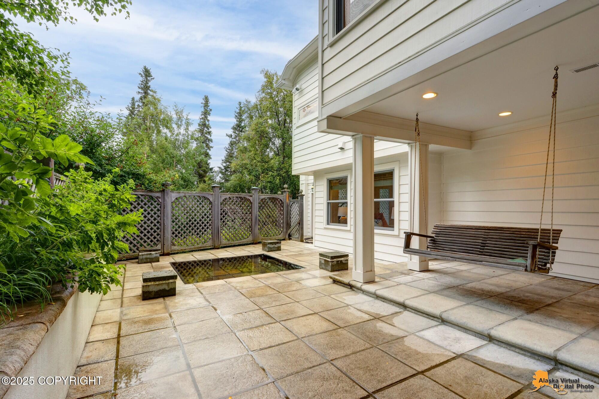 Anchorage, Alaska, 99516, United States, 3 Bedrooms Bedrooms, ,3 BathroomsBathrooms,Residential,Active,1915047