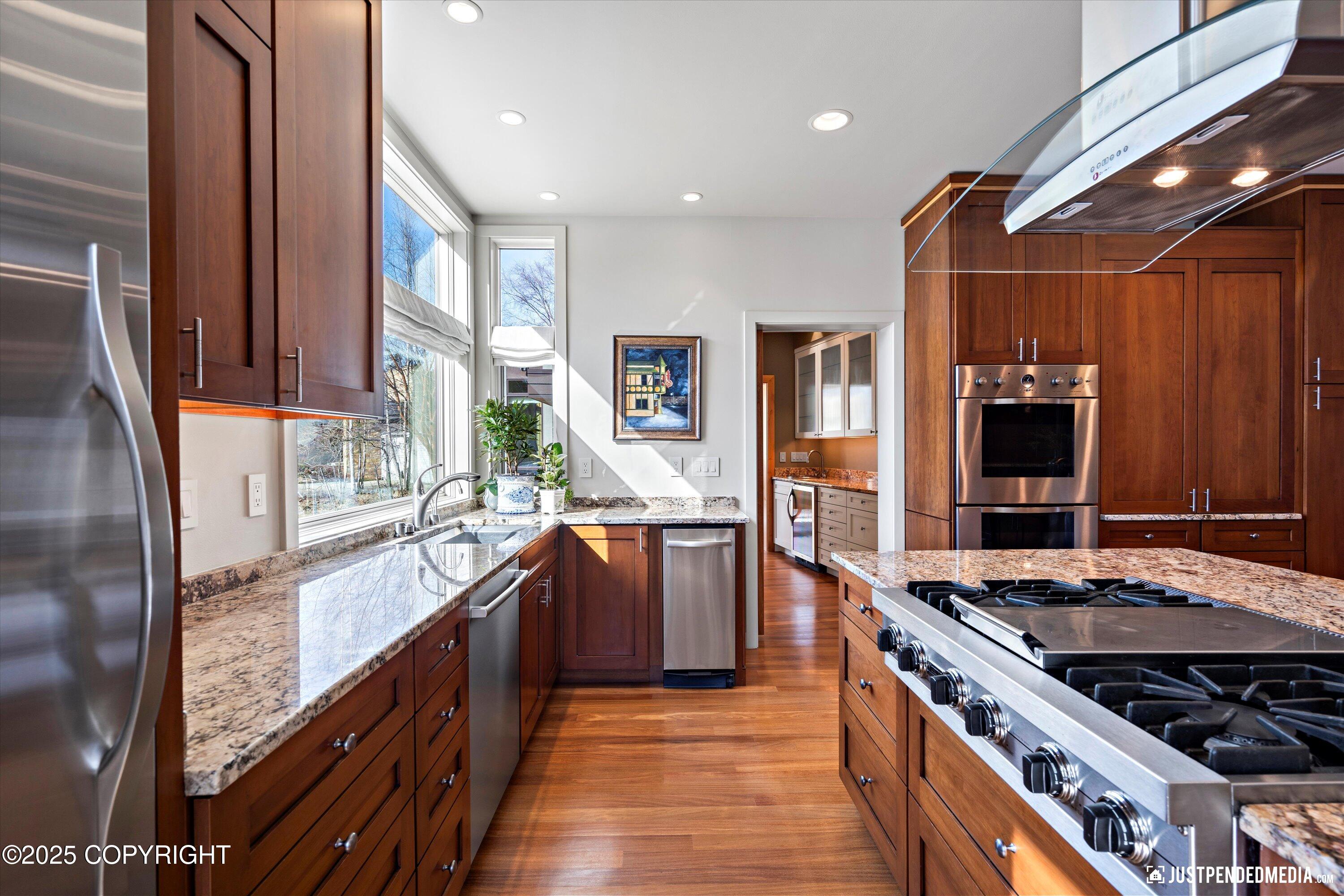 Anchorage, Alaska, 99517, United States, 3 Bedrooms Bedrooms, ,5 BathroomsBathrooms,Residential,Active,1849181