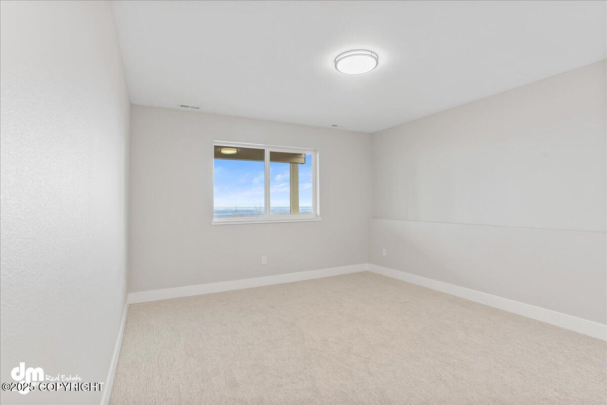 Anchorage, Alaska, 99516, United States, 5 Bedrooms Bedrooms, ,4 BathroomsBathrooms,Residential,Active,1922284