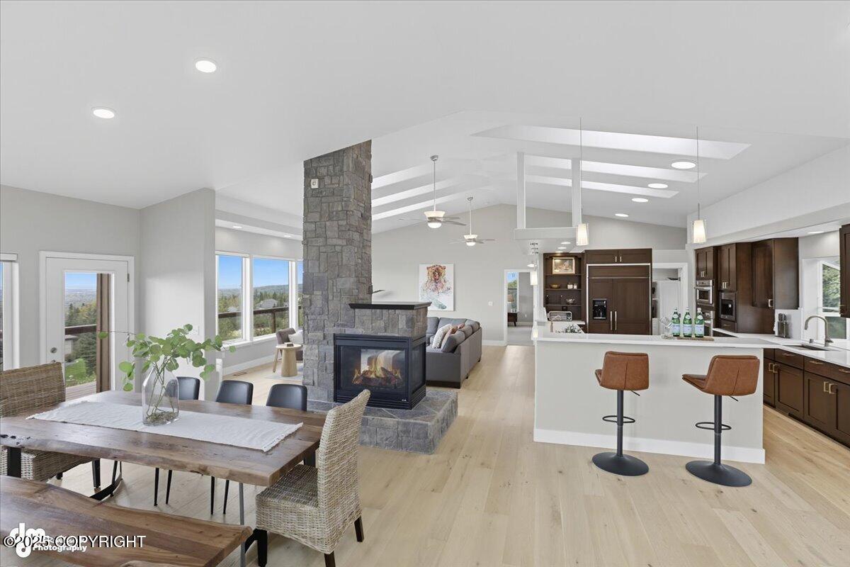 Anchorage, Alaska, 99516, United States, 4 Bedrooms Bedrooms, ,4 BathroomsBathrooms,Residential,Active,1941353