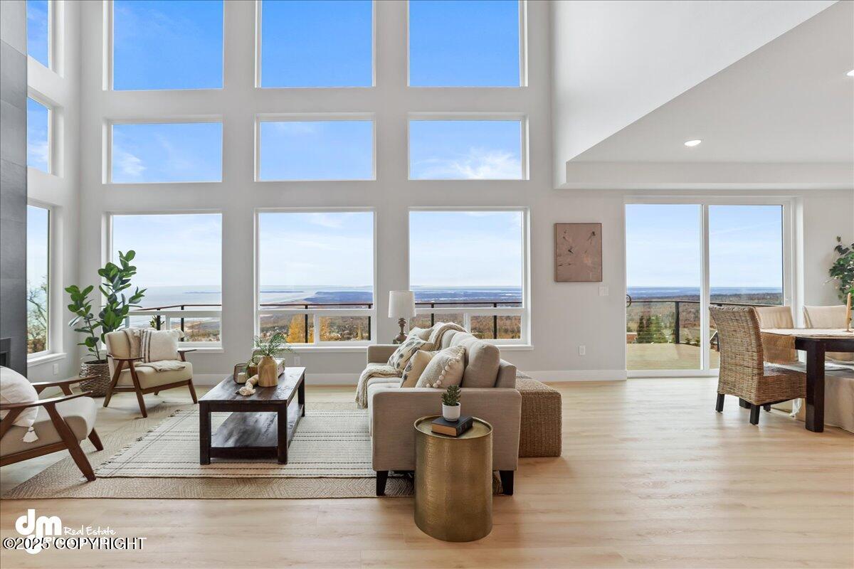 Anchorage, Alaska, 99516, United States, 5 Bedrooms Bedrooms, ,4 BathroomsBathrooms,Residential,Active,1922284