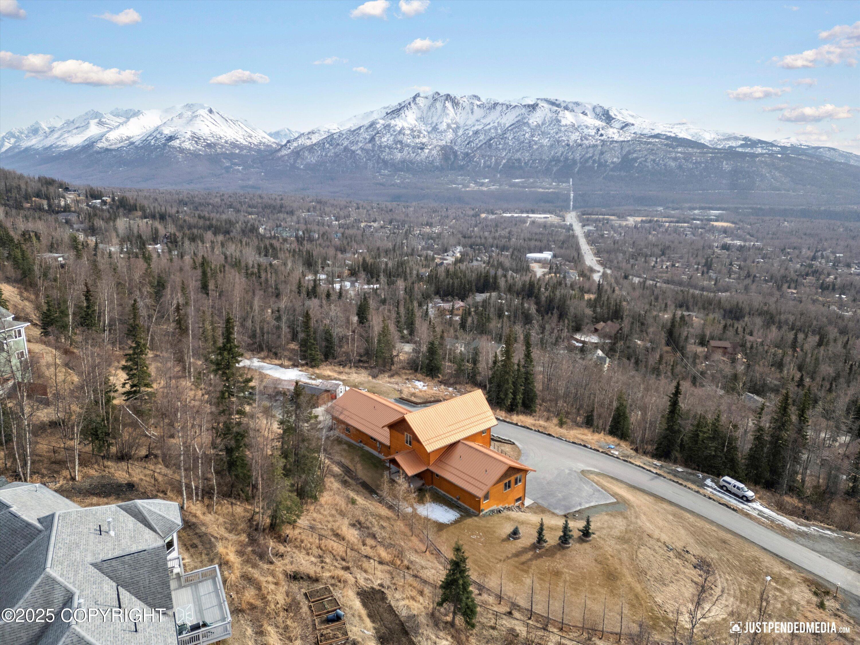 Eagle River, Alaska, 99577, United States, 4 Bedrooms Bedrooms, ,5 BathroomsBathrooms,Residential,Active,1849197