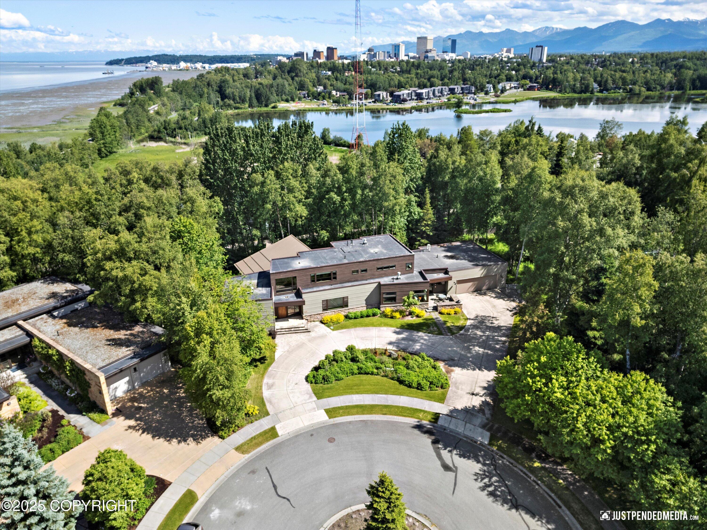 Anchorage, Alaska, 99517, United States, 3 Bedrooms Bedrooms, ,5 BathroomsBathrooms,Residential,Active,1849181