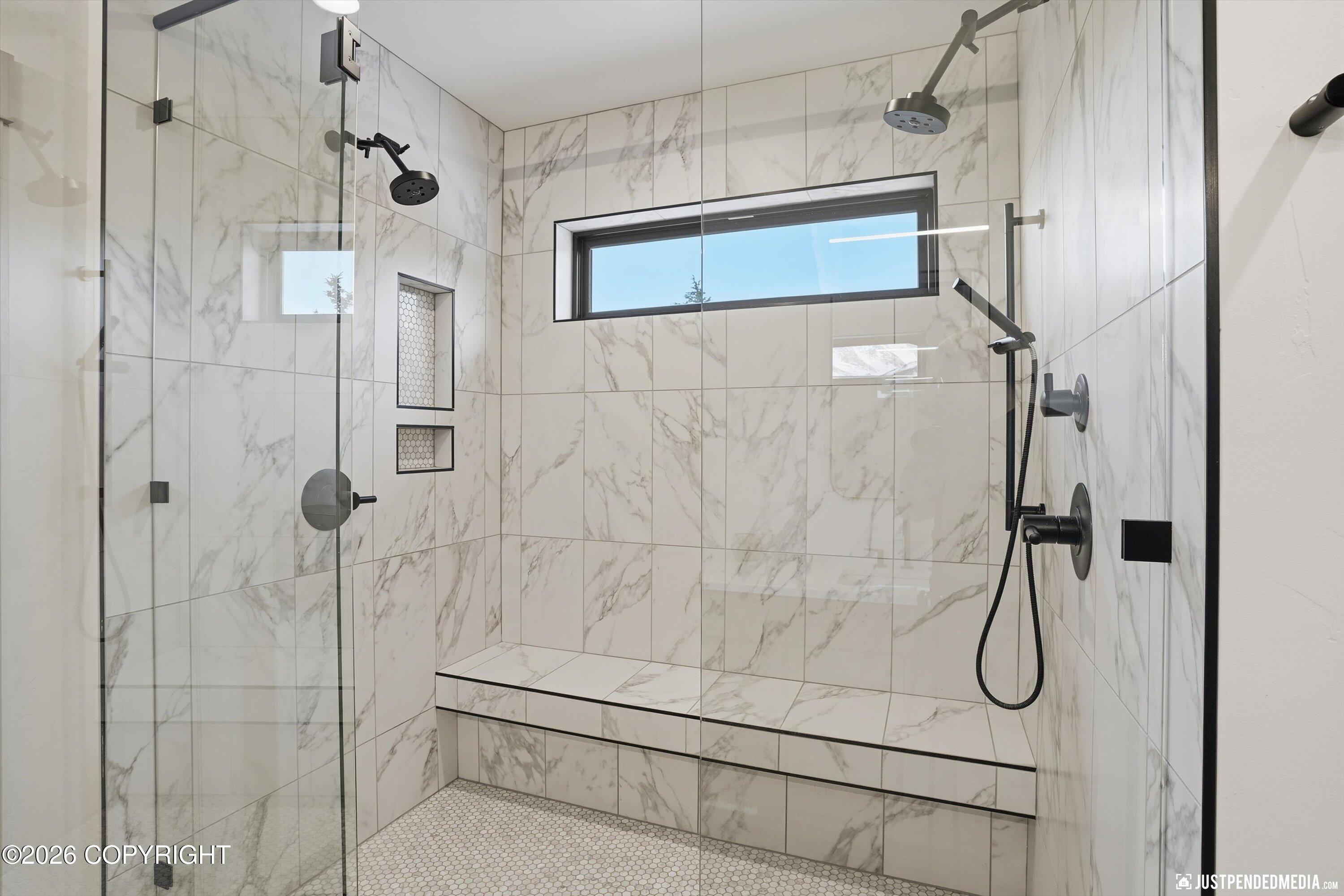 Anchorage, Alaska, 99516, United States, 4 Bedrooms Bedrooms, ,6 BathroomsBathrooms,Residential,Active,2011878