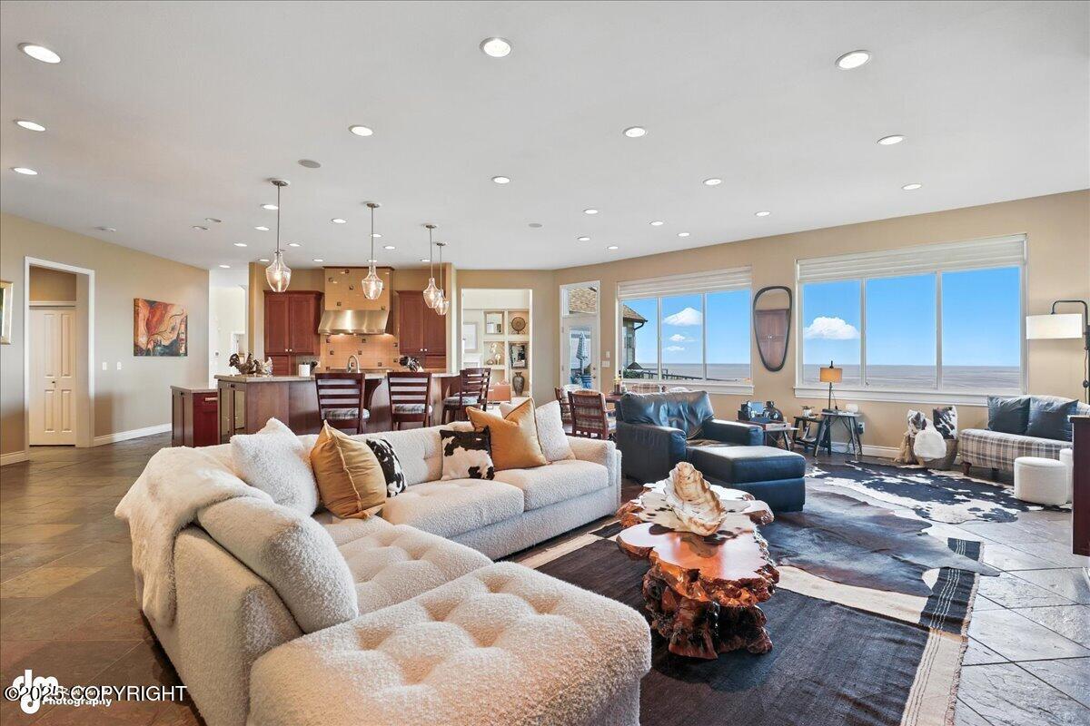 Anchorage, Alaska, 99516, United States, 6 Bedrooms Bedrooms, ,5 BathroomsBathrooms,Residential,Active,1914593