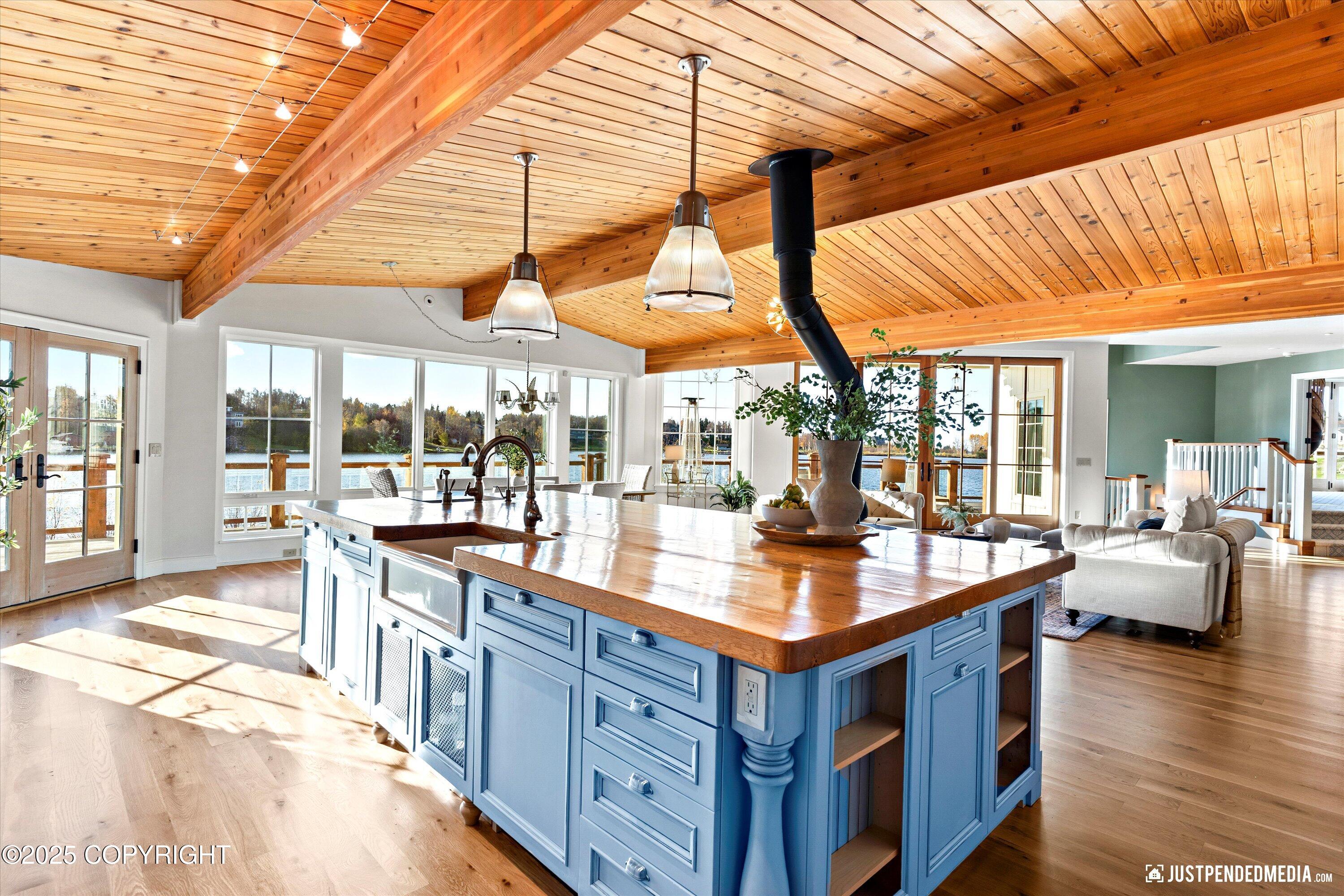 Anchorage, Alaska, 99502, United States, 5 Bedrooms Bedrooms, ,8 BathroomsBathrooms,Residential,Active,1964267