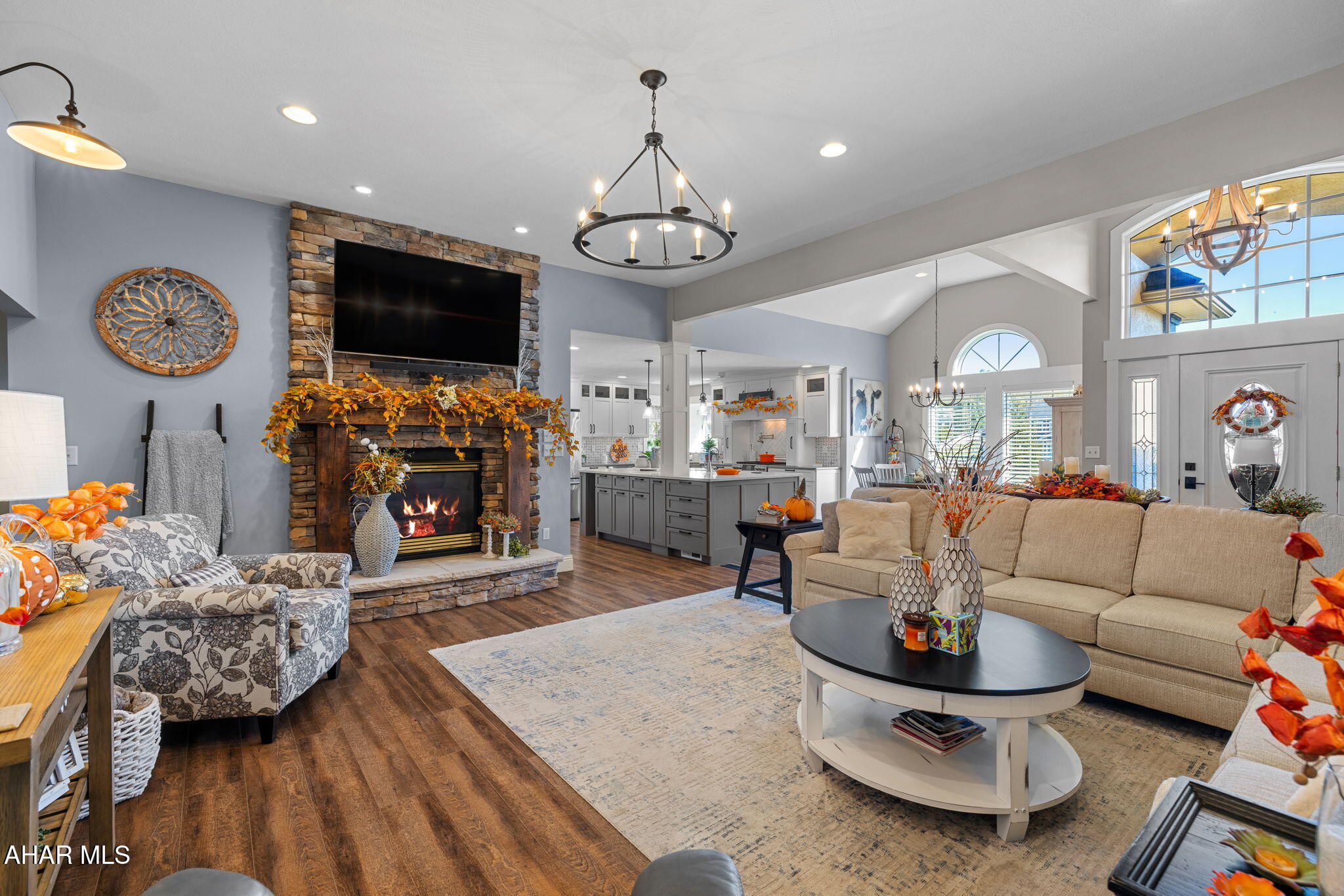 Hollidaysburg, Pennsylvania, 16648, United States, 6 Bedrooms Bedrooms, ,7 BathroomsBathrooms,Residential,Active,1971793