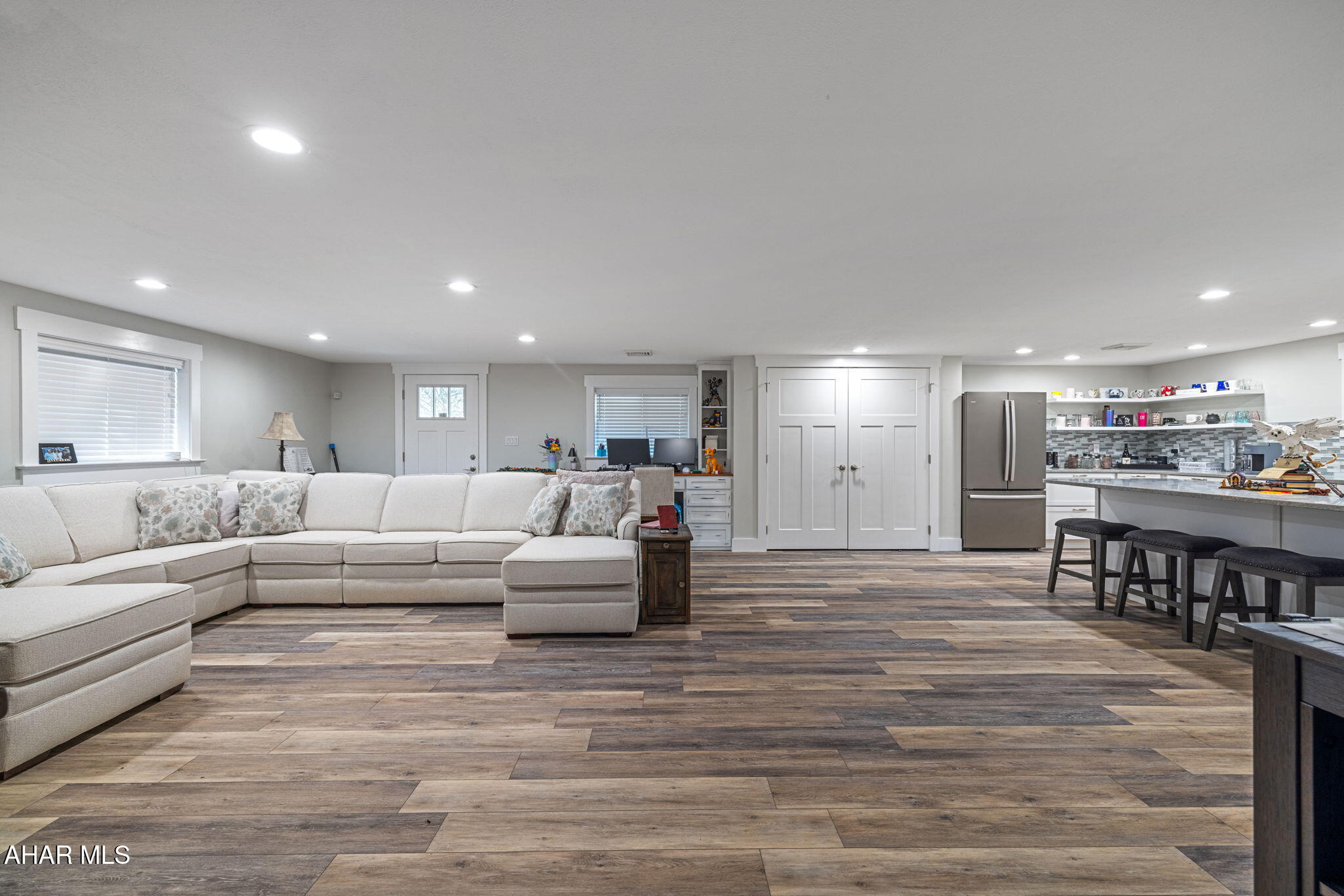 Hollidaysburg, Pennsylvania, 16648, United States, 6 Bedrooms Bedrooms, ,7 BathroomsBathrooms,Residential,Active,1971793