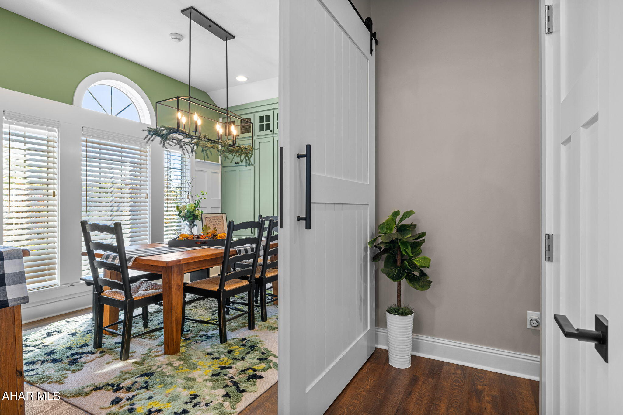 Hollidaysburg, Pennsylvania, 16648, United States, 6 Bedrooms Bedrooms, ,7 BathroomsBathrooms,Residential,Active,1971793